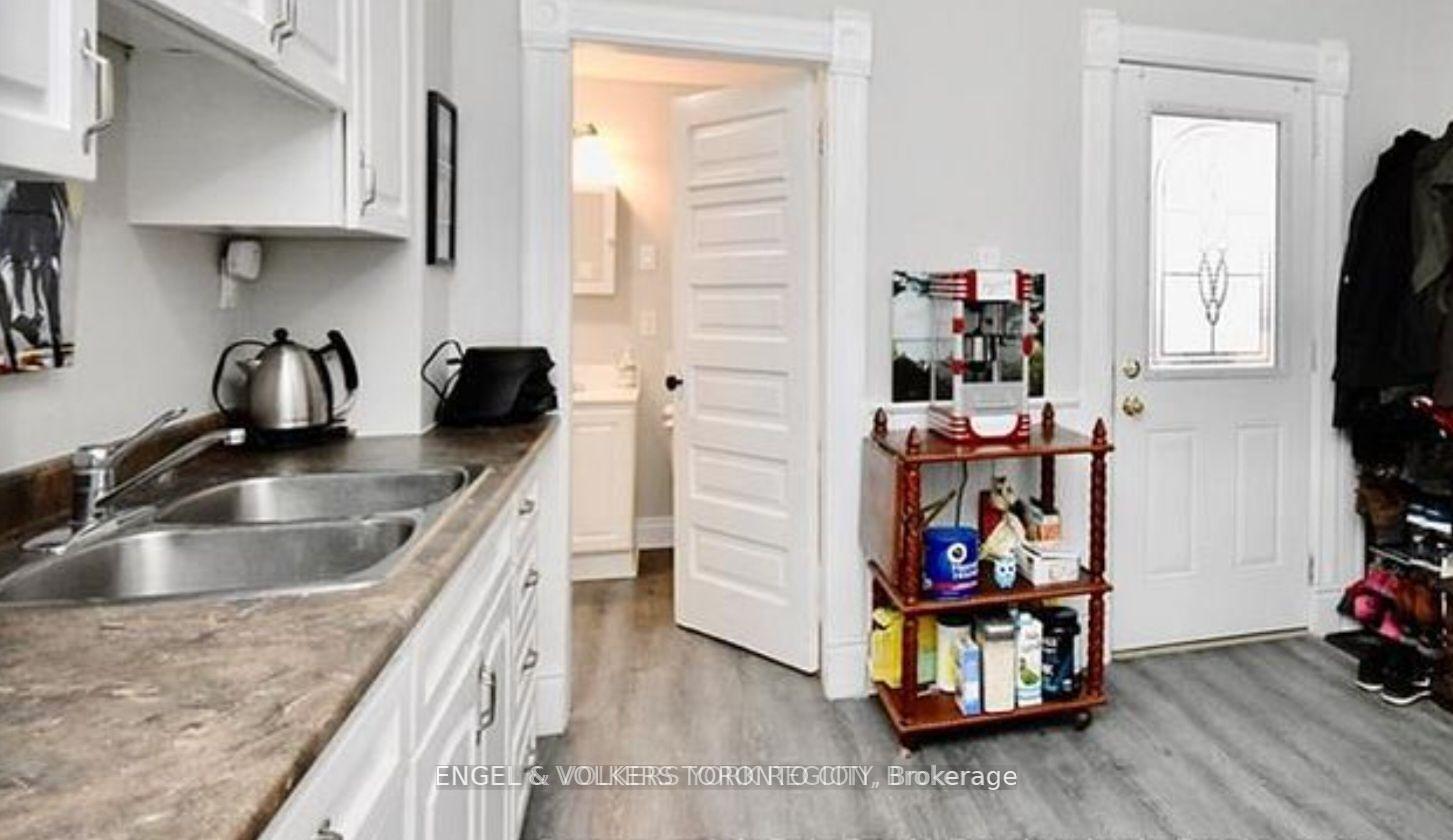 Photo 14 of 127 Burton Avenue, Barrie, Allandale — HOMEH