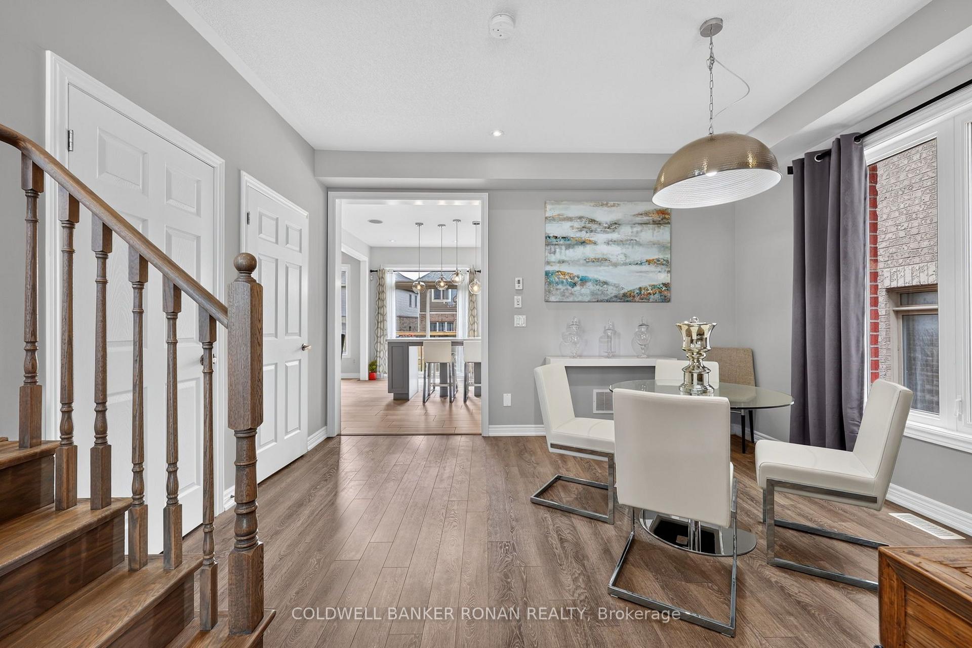 Photo 7 of 120 Lorne Thomas Place, New Tecumseth, Alliston — HOMEH
