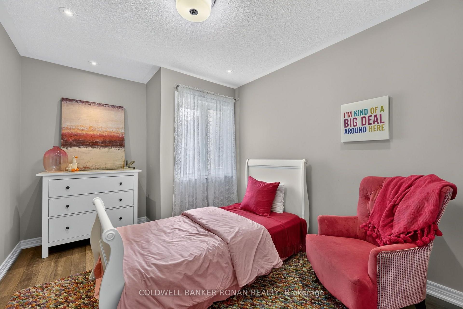 Photo 27 of 120 Lorne Thomas Place, New Tecumseth, Alliston — HOMEH