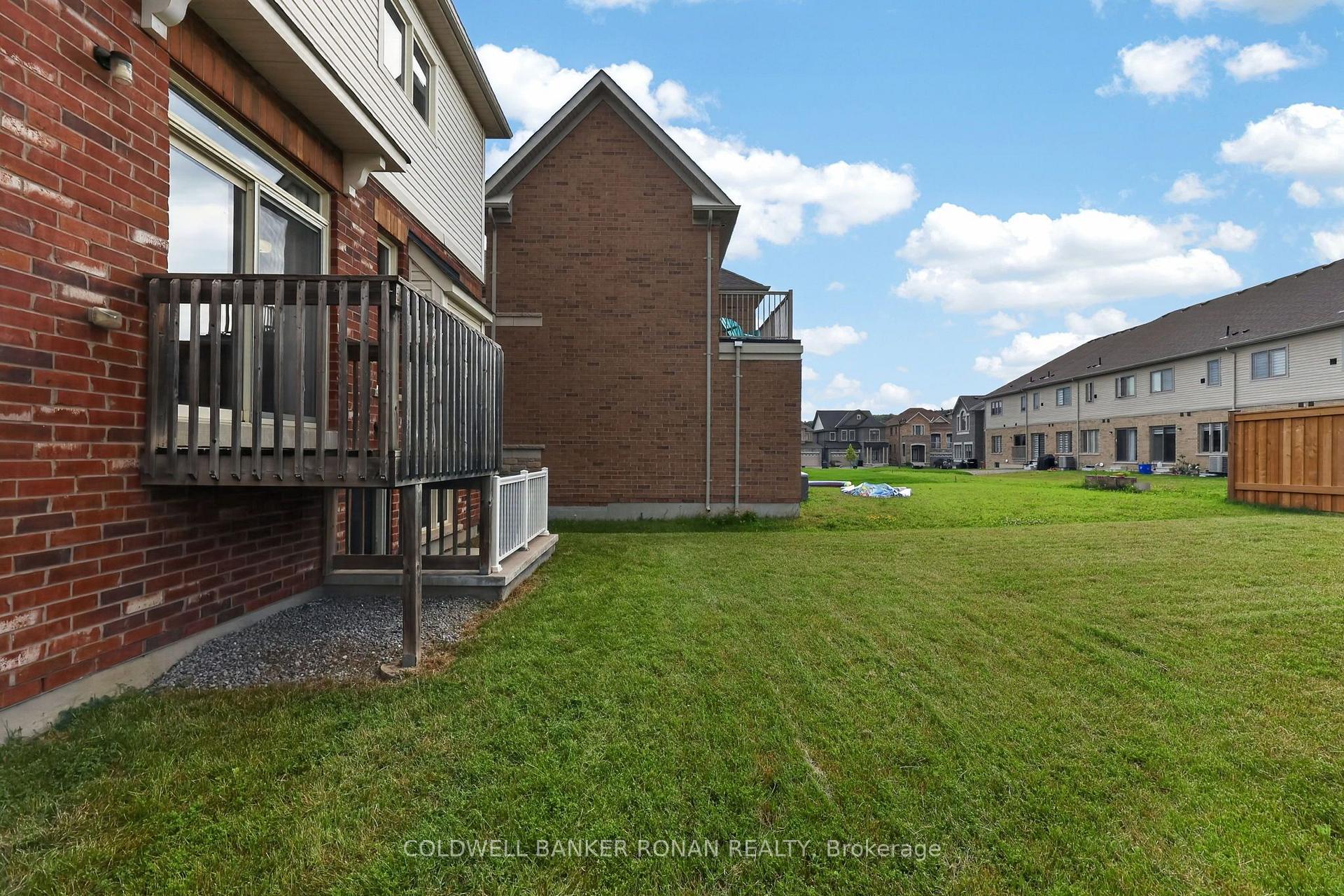Photo 41 of 120 Lorne Thomas Place, New Tecumseth, Alliston — HOMEH
