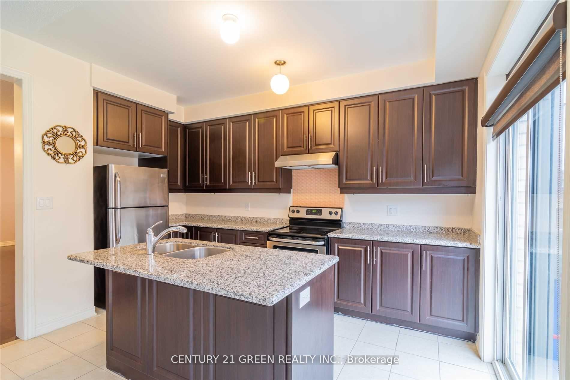 Photo 5 of 73 Thornbush Boulevard, Brampton, Northwest Brampton — HOMEH