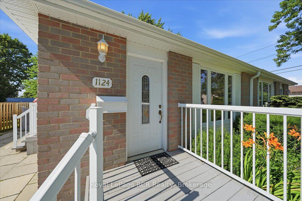 Photo 3 of 1124 12th Street E, Owen Sound — HOMEH
