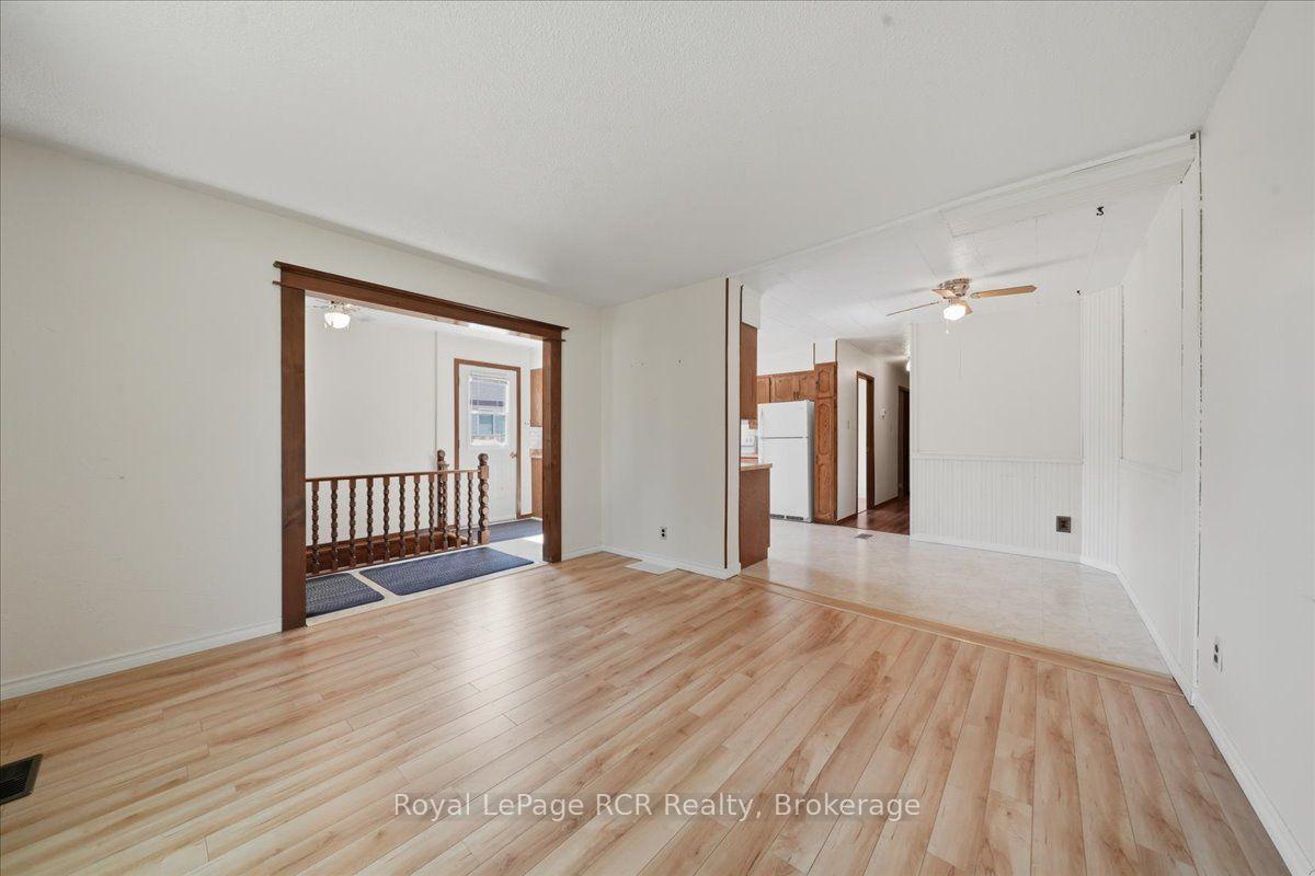 Photo 9 of 1124 12th Street E, Owen Sound — HOMEH