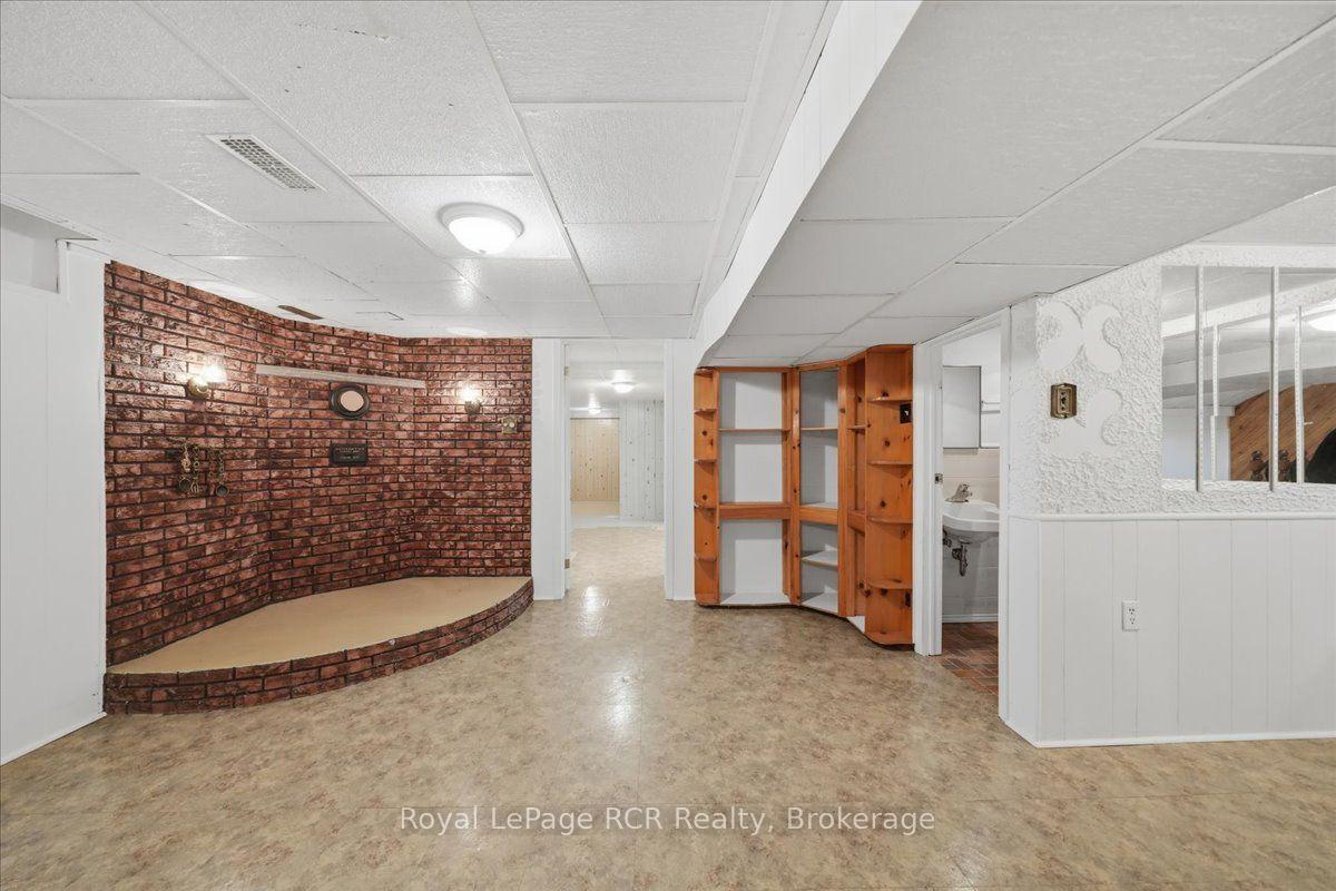 Photo 31 of 1124 12th Street E, Owen Sound — HOMEH