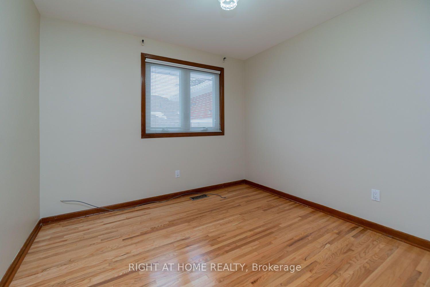 Photo 8 of 55 Limevale Crescent, Scarborough, West Hill — HOMEH