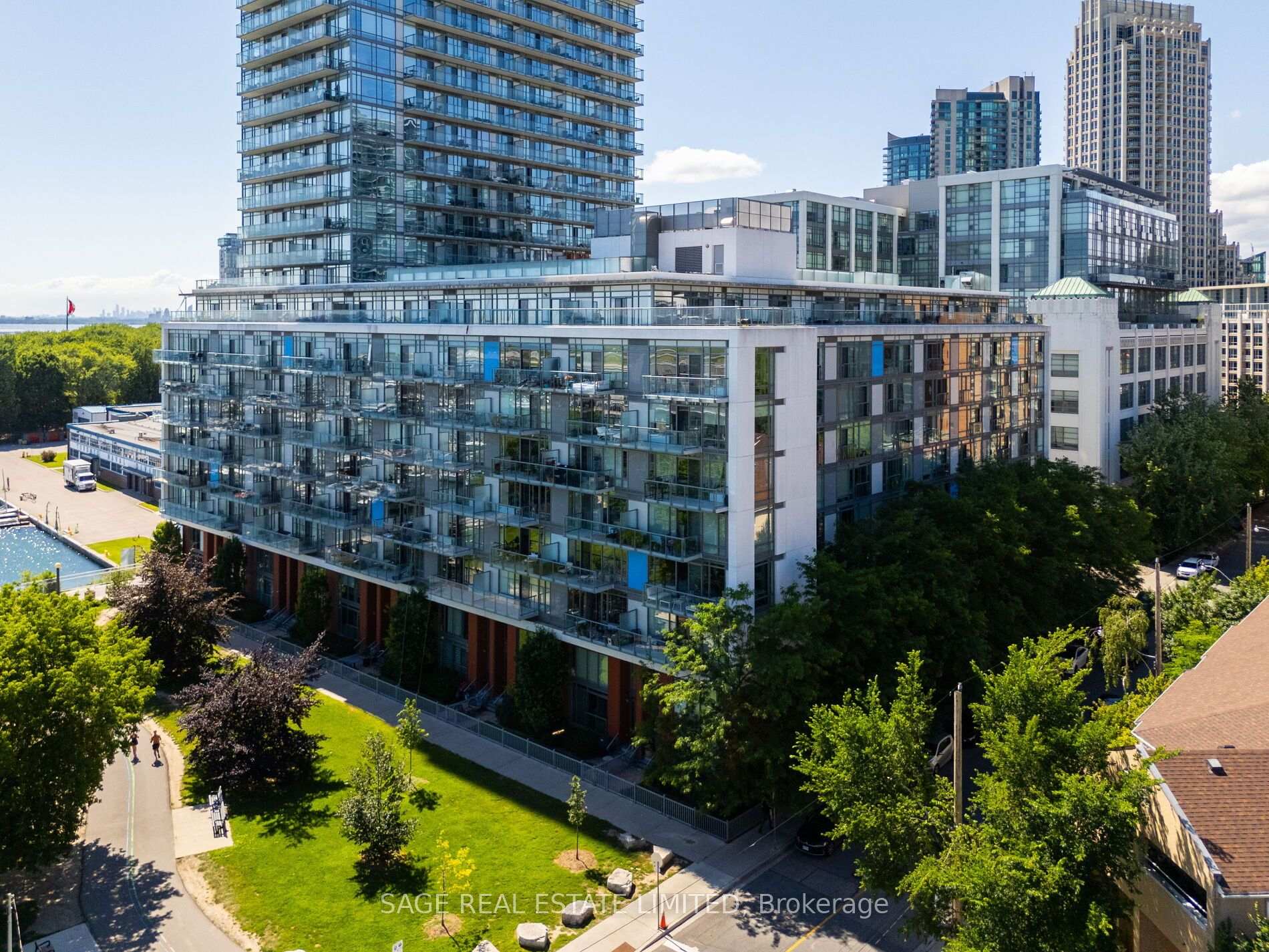 Photo 6 of Unit 414, 90 Stadium Road, Toronto, Waterfront Communities — HOMEH