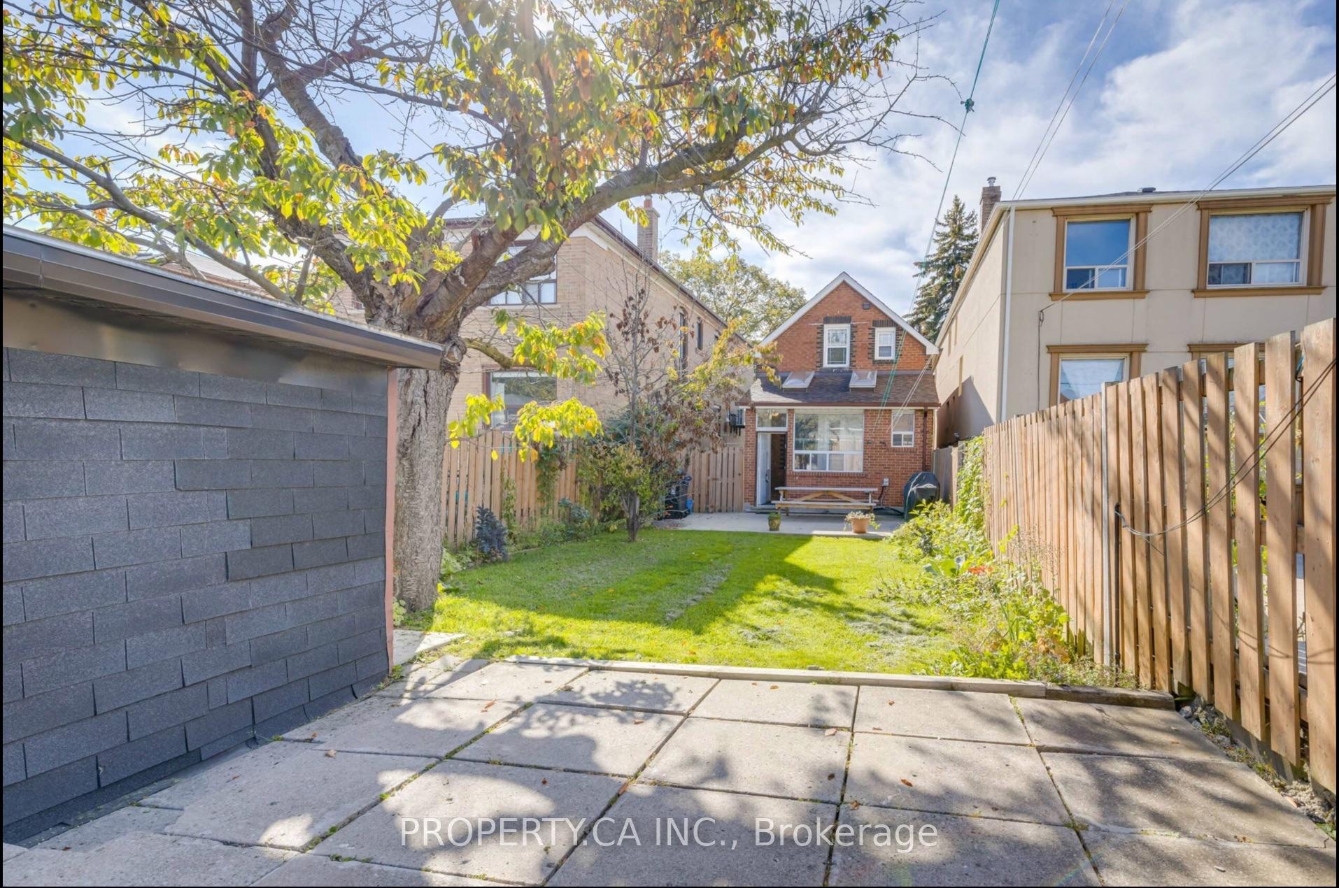 Photo 10 of 34 Ashbury Avenue, Toronto, Oakwood Village — HOMEH
