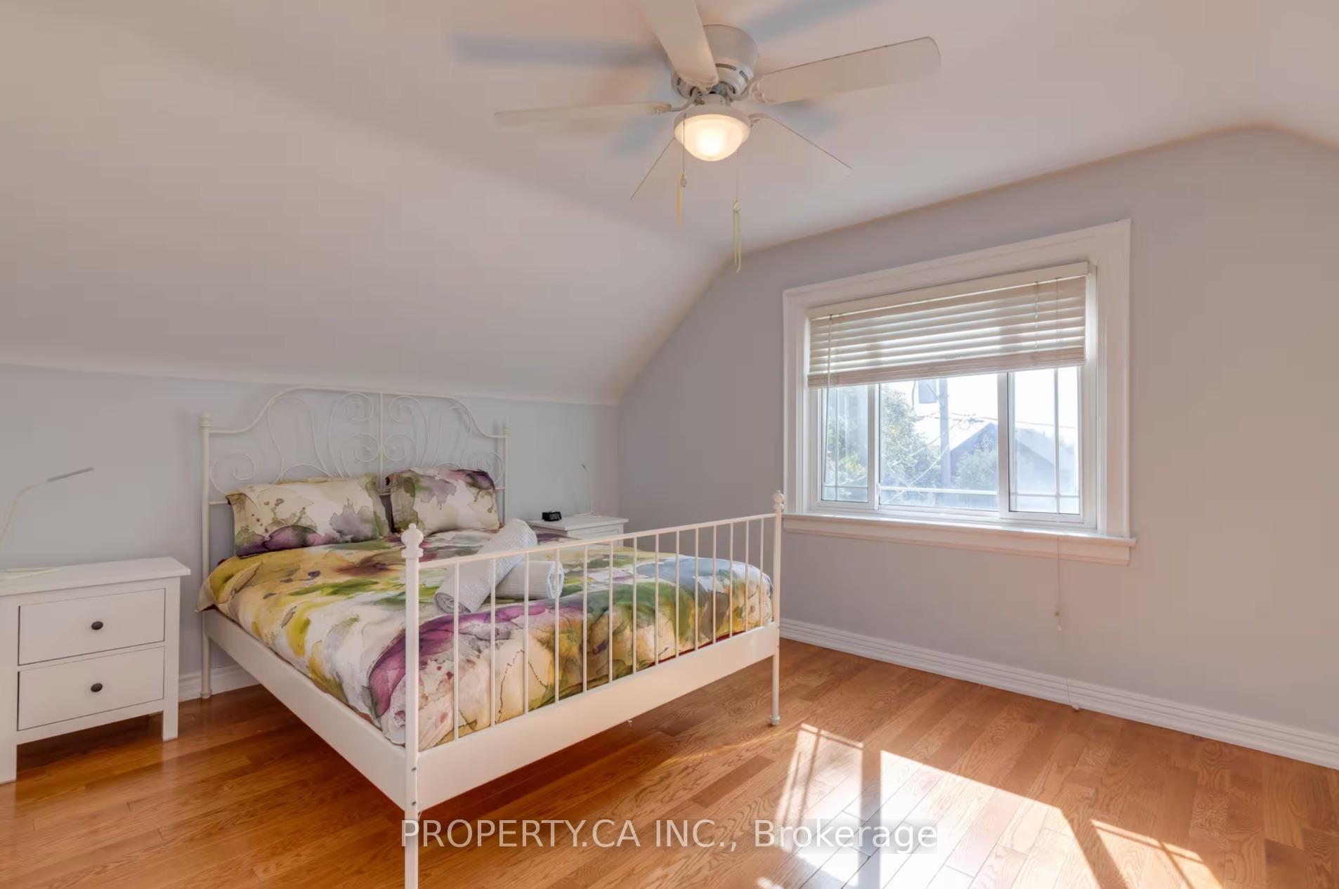 Photo 12 of 34 Ashbury Avenue, Toronto, Oakwood Village — HOMEH