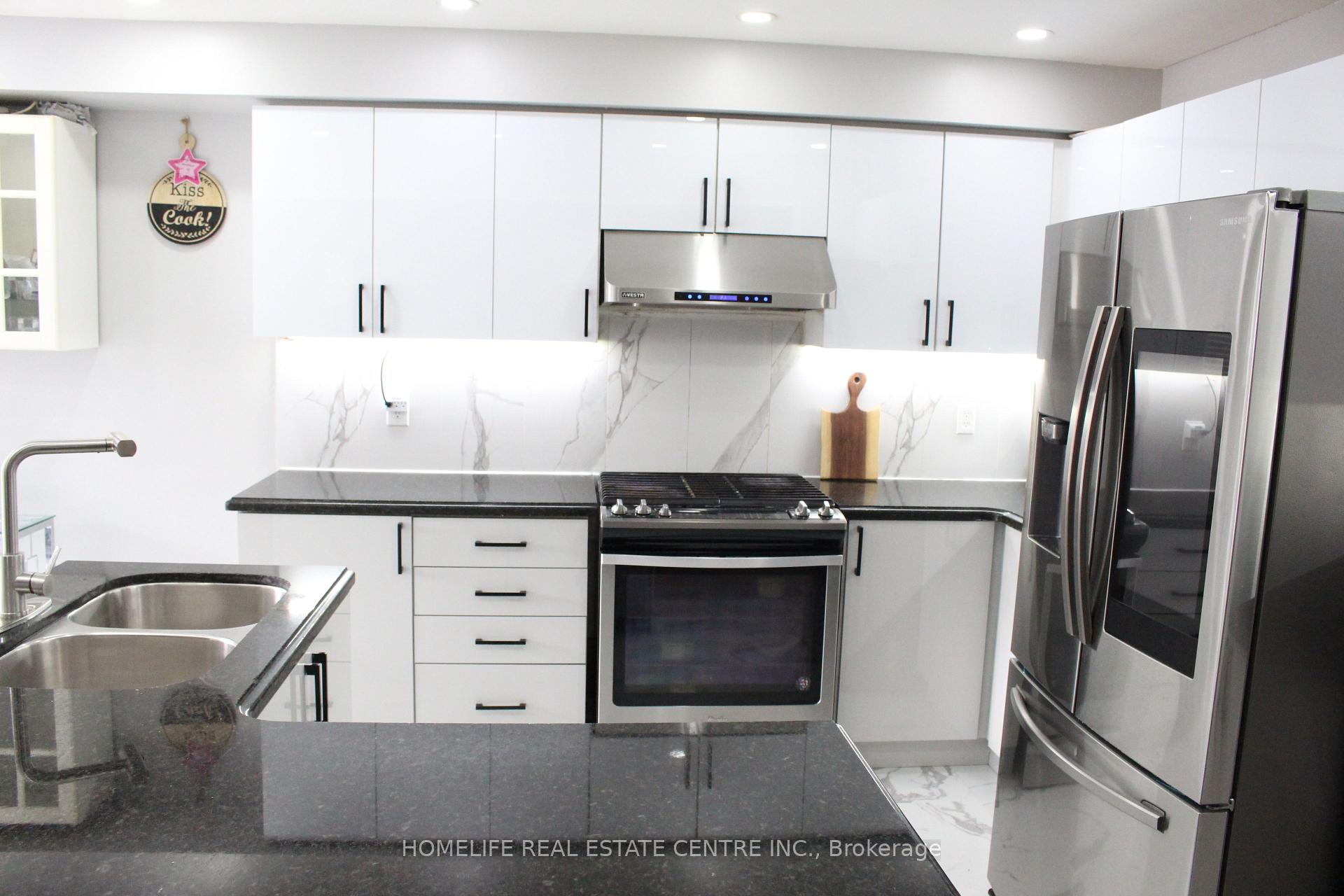 Photo 12 of 108 Fairhill Avenue, Brampton, Fletcher's Meadow — HOMEH