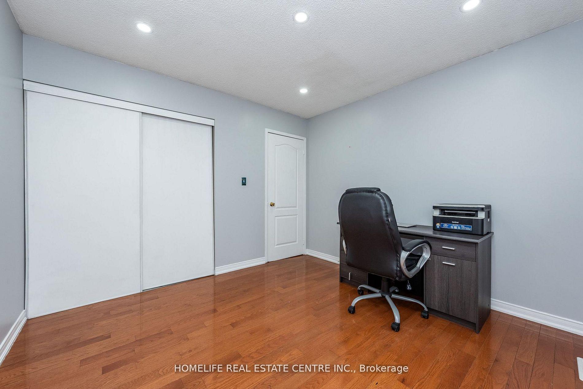 Photo 28 of 108 Fairhill Avenue, Brampton, Fletcher's Meadow — HOMEH