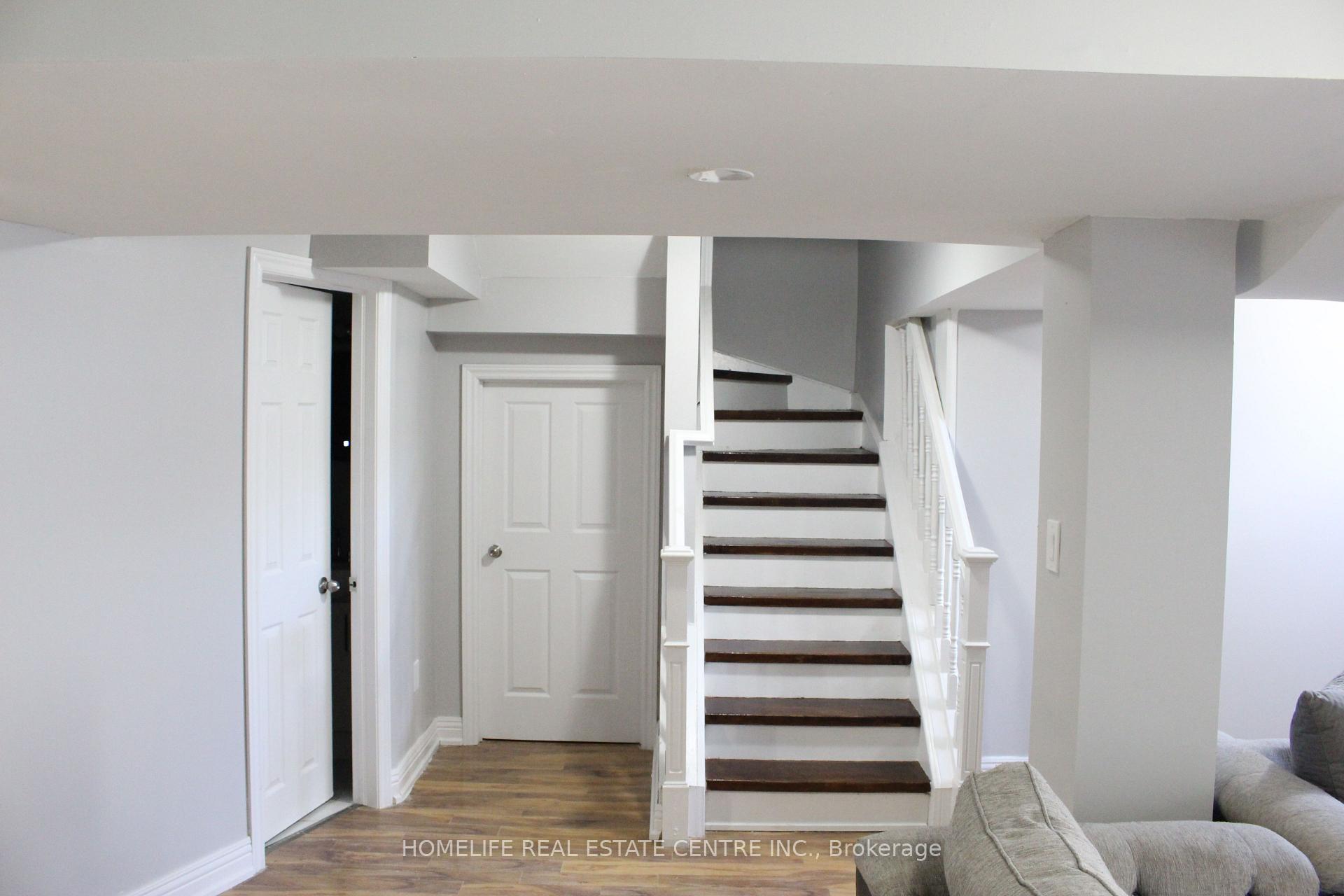 Photo 34 of 108 Fairhill Avenue, Brampton, Fletcher's Meadow — HOMEH