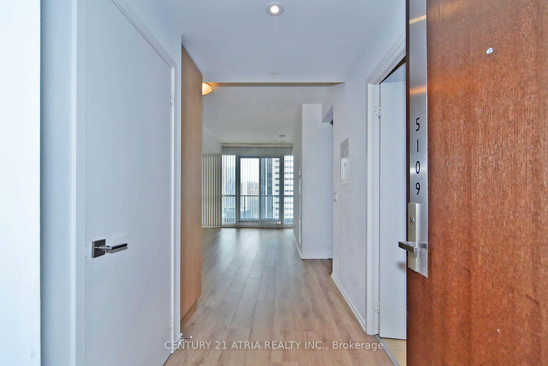 Photo 2 of Unit 5109, 70 Temperance Street, Toronto, Bay Street Corridor — HOMEH