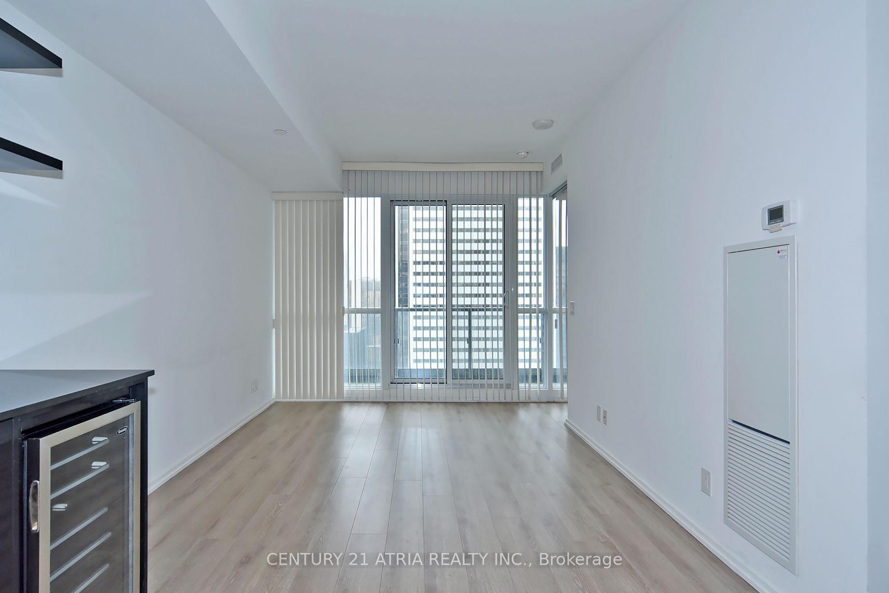 Photo 8 of Unit 5109, 70 Temperance Street, Toronto, Bay Street Corridor — HOMEH