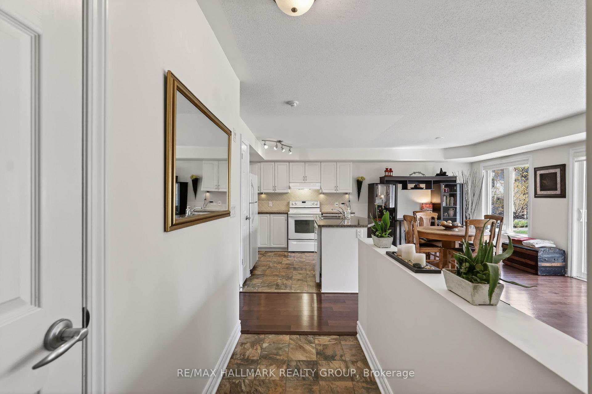 Photo 5 of Unit 3, 585 Stonefield Private, Ottawa, Barrhaven East — HOMEH