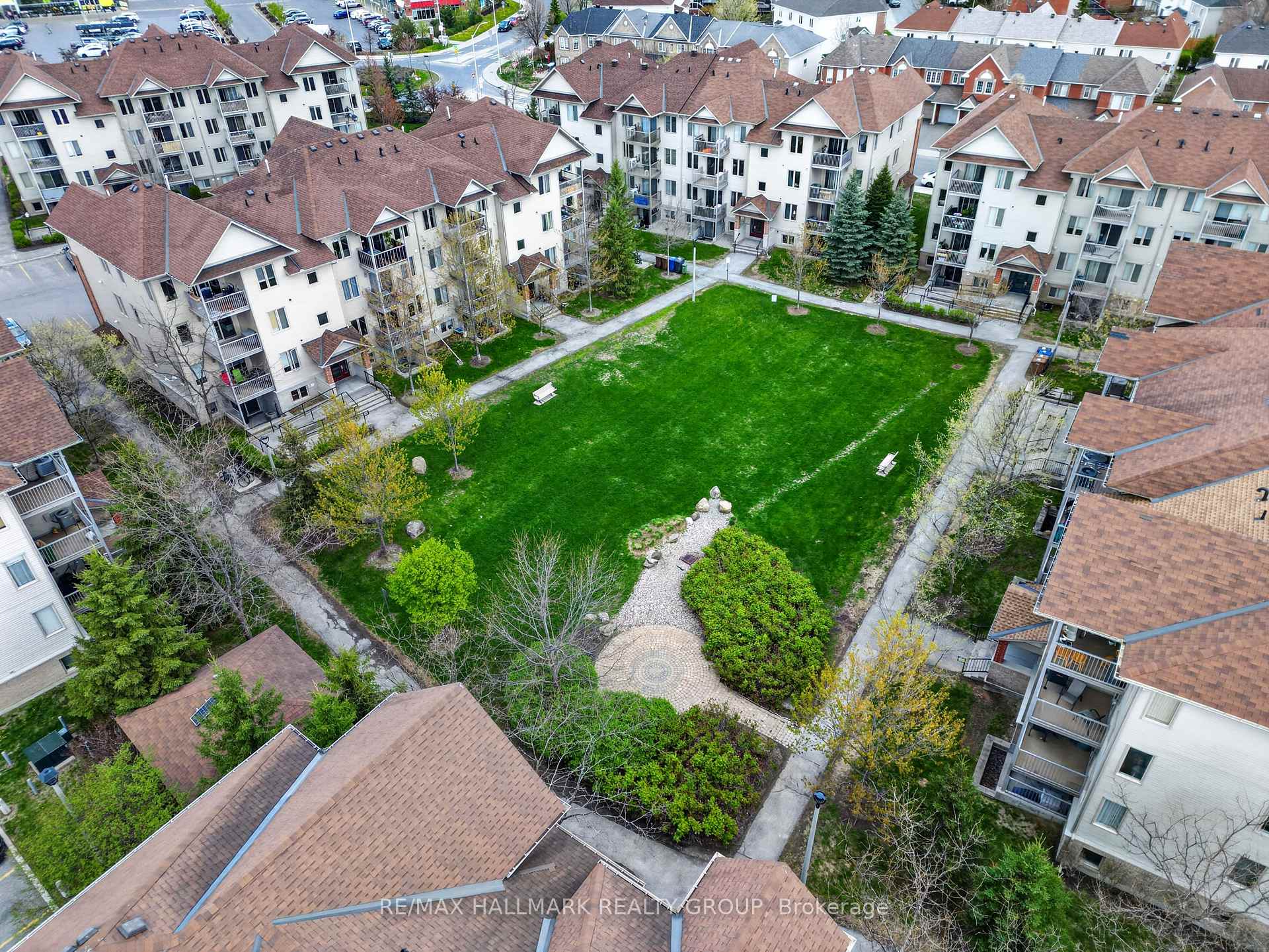 Photo 41 of Unit 3, 585 Stonefield Private, Ottawa, Barrhaven East — HOMEH