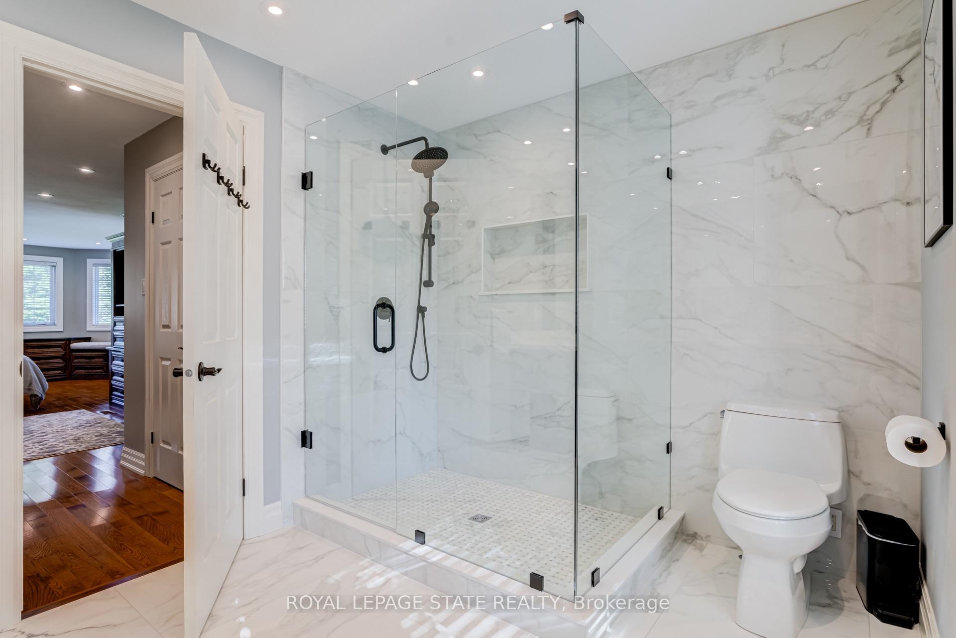 Photo 23 of 994 Courtland Drive, Hamilton, Rural Ancaster — HOMEH