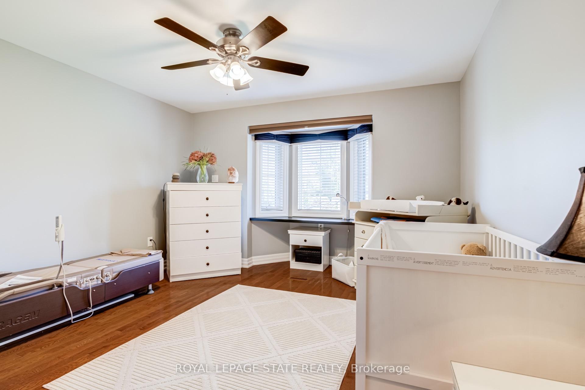 Photo 25 of 994 Courtland Drive, Hamilton, Rural Ancaster — HOMEH