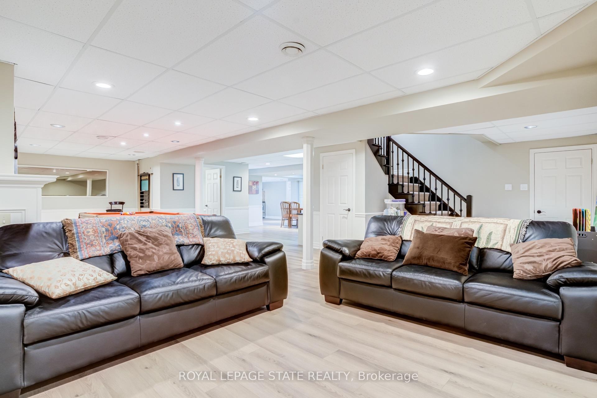Photo 30 of 994 Courtland Drive, Hamilton, Rural Ancaster — HOMEH