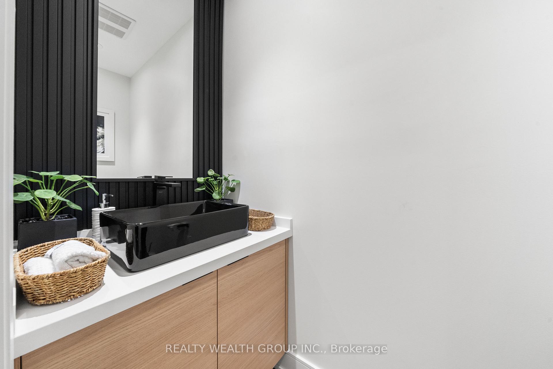 Photo 38 of 83 Governor Crescent, Vaughan, East Woodbridge — HOMEH