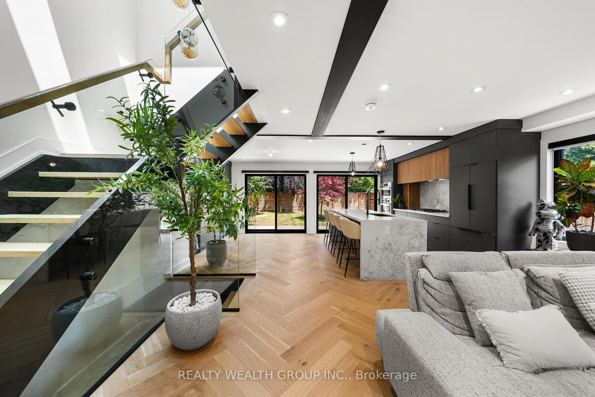Photo 43 of 83 Governor Crescent, Vaughan, East Woodbridge — HOMEH