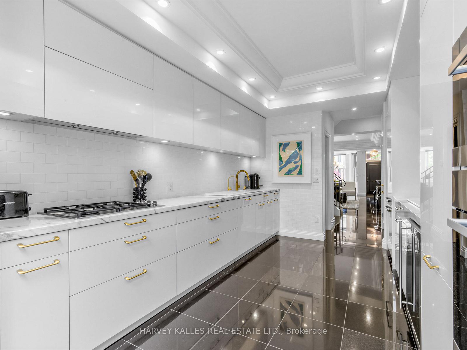 Photo 10 of 32 Bernard Avenue, Toronto, The Annex — HOMEH