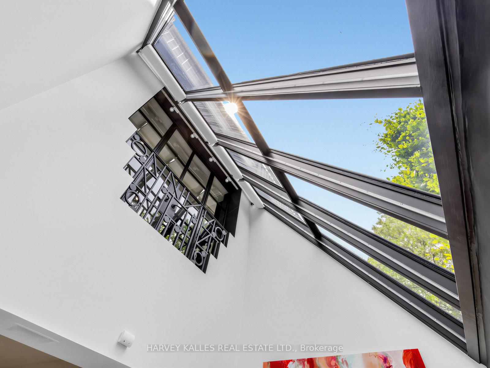 Photo 13 of 32 Bernard Avenue, Toronto, The Annex — HOMEH