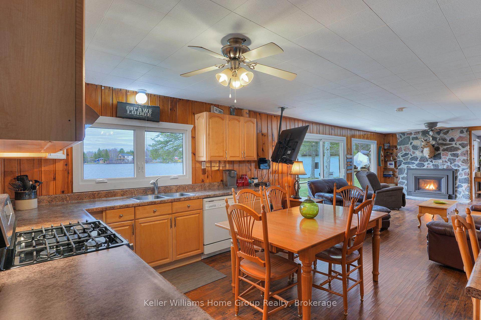 Photo 16 of 30 Lake View Lane, Faraday — HOMEH