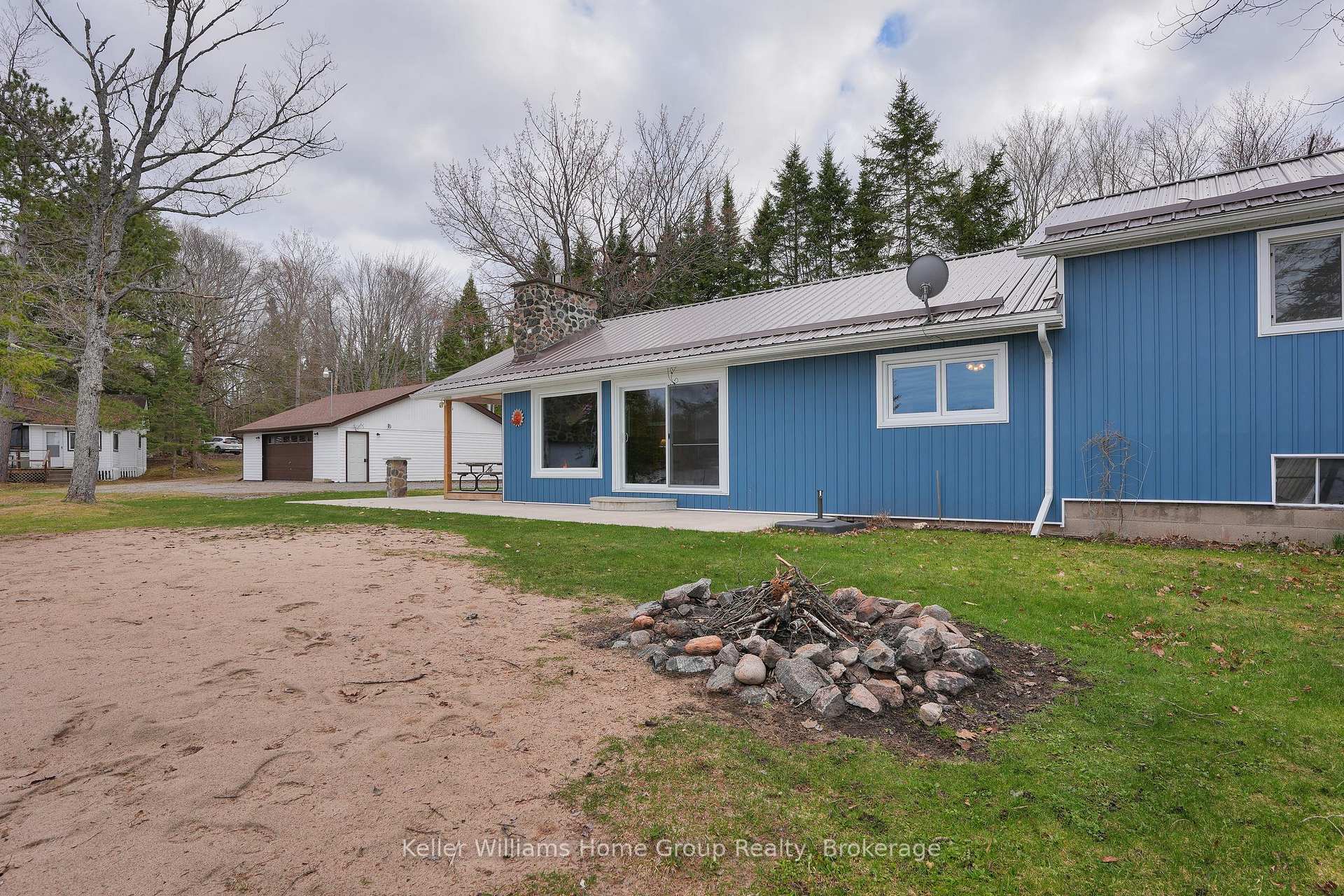 Photo 36 of 30 Lake View Lane, Faraday — HOMEH