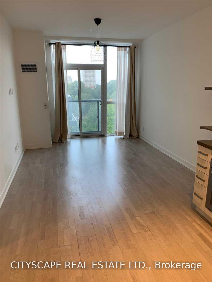 Photo 3 of Unit 606, 501 St. Clair Avenue W, Toronto, Casa Loma — HOMEH