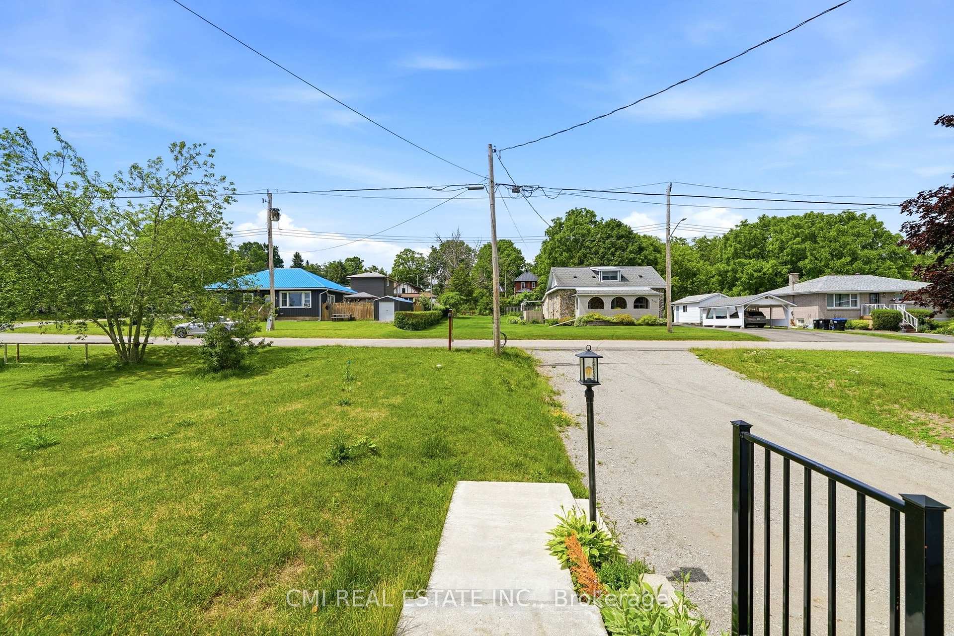 Photo 6 of 753 Fifth Avenue, Tay, Port McNicoll — HOMEH