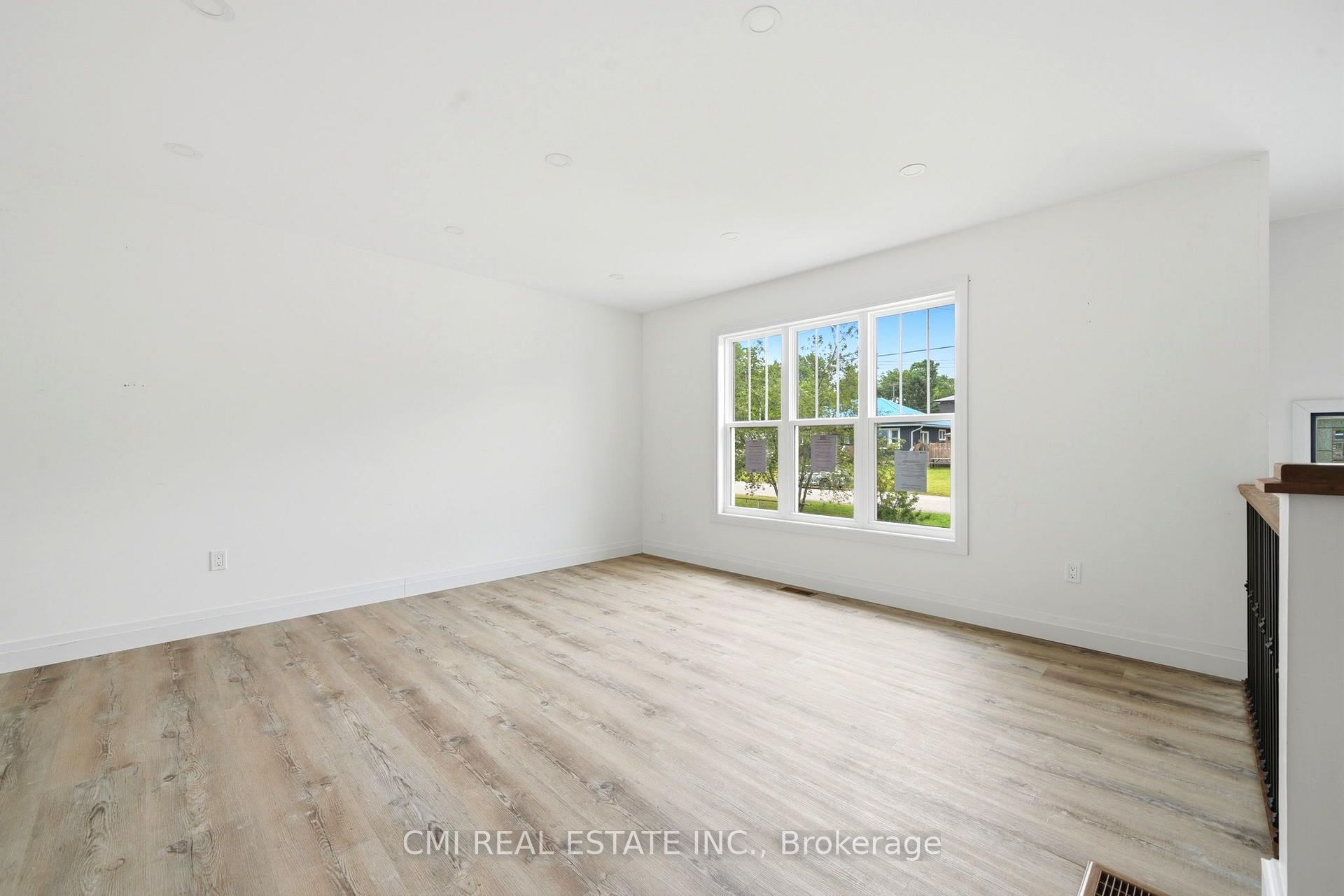 Photo 24 of 753 Fifth Avenue, Tay, Port McNicoll — HOMEH