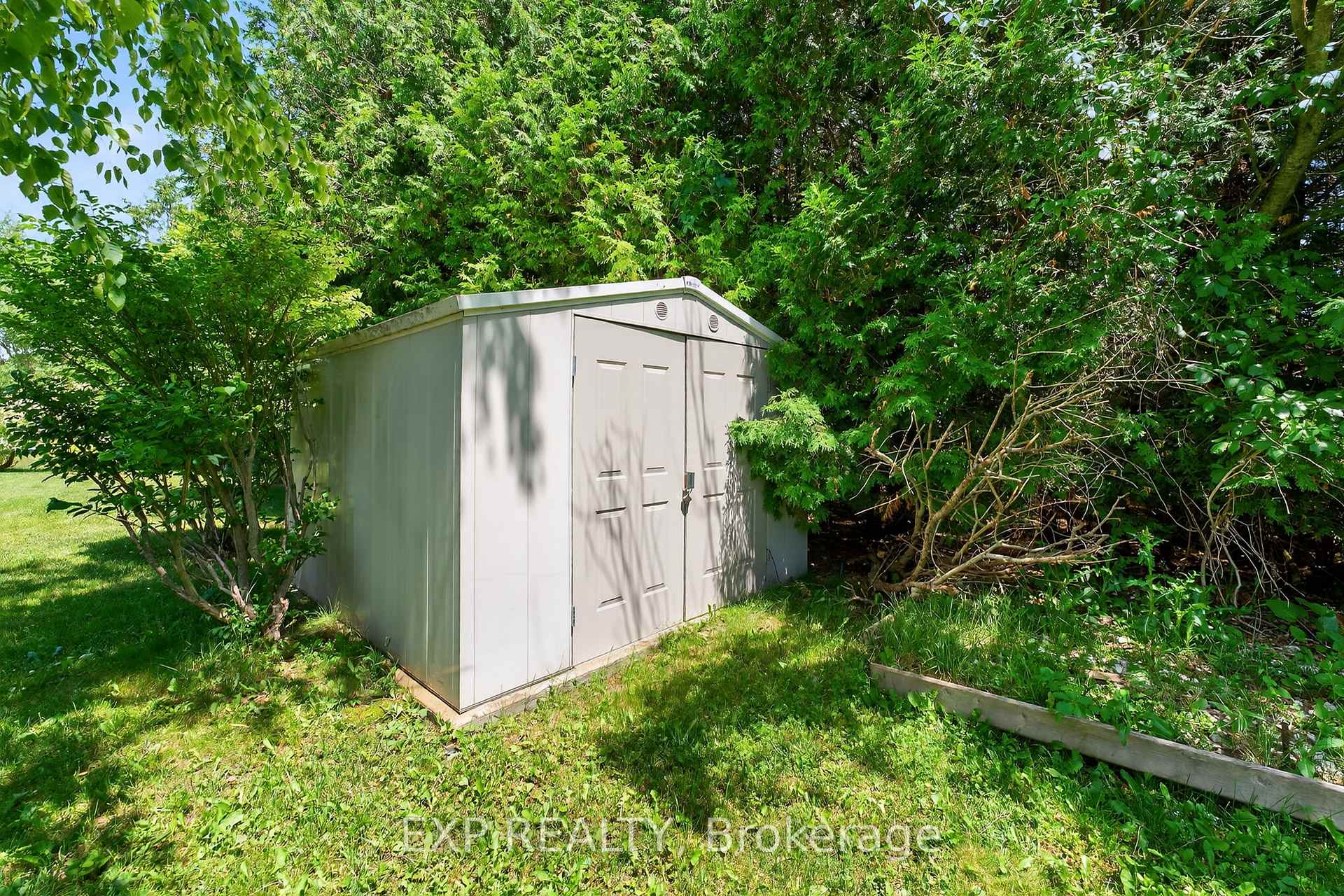 Photo 20 of 30 Illinois Crescent, Wasaga Beach — HOMEH