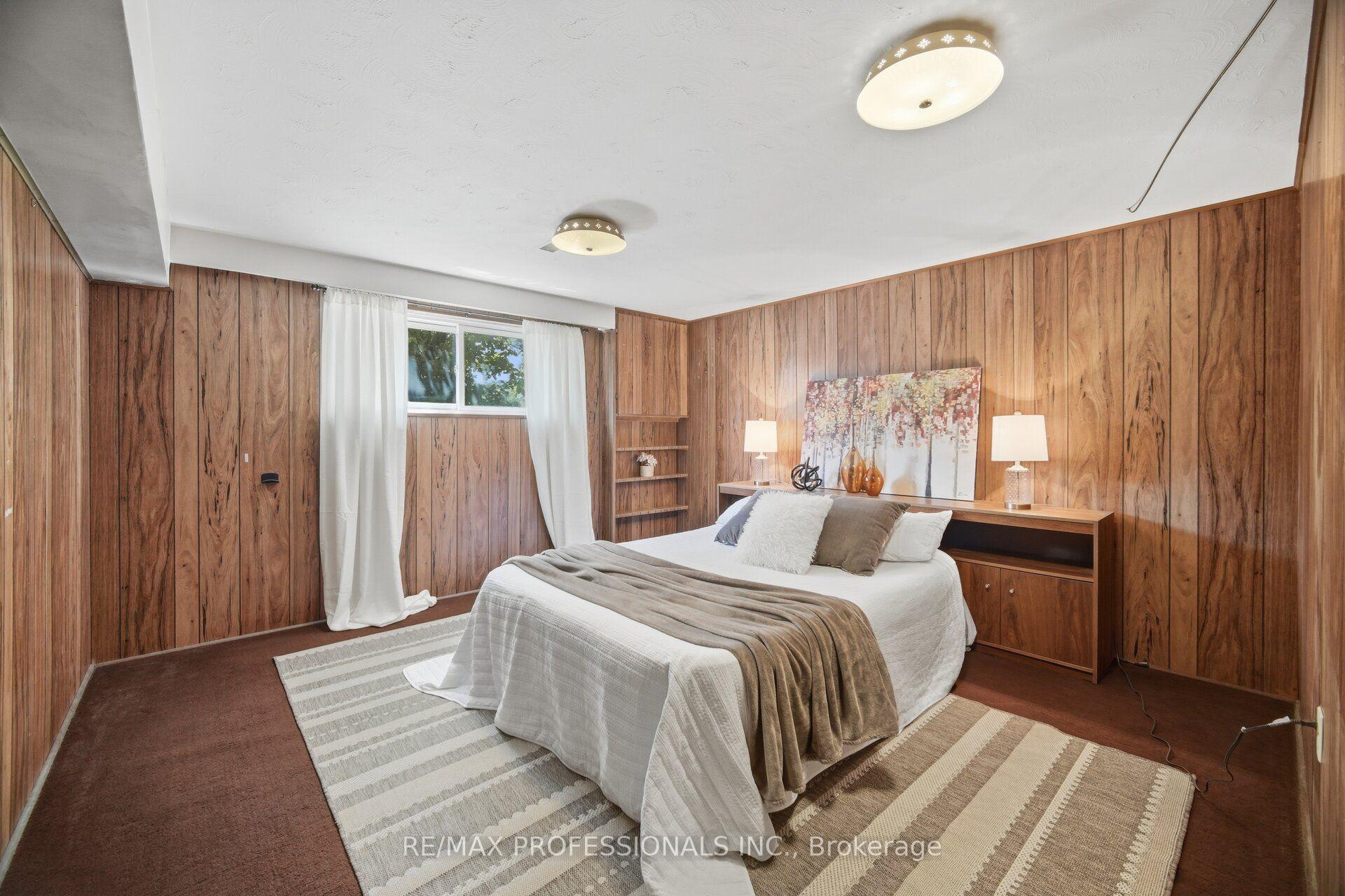 Photo 39 of 171 Regina Avenue, Toronto, Englemount-Lawrence — HOMEH