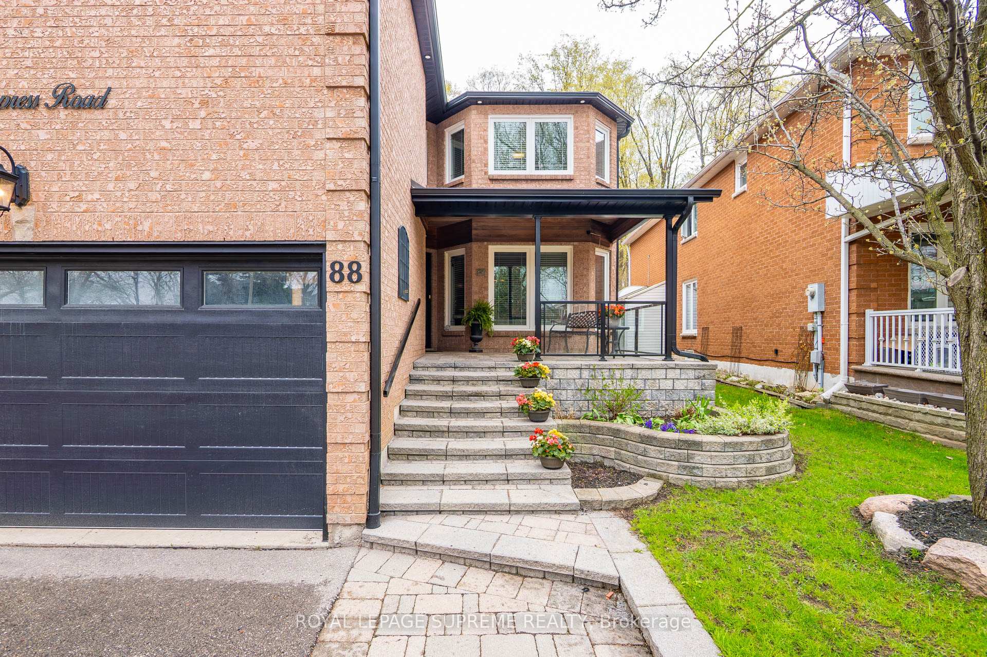 Photo 4 of 88 Empress Road, Vaughan, Maple — HOMEH
