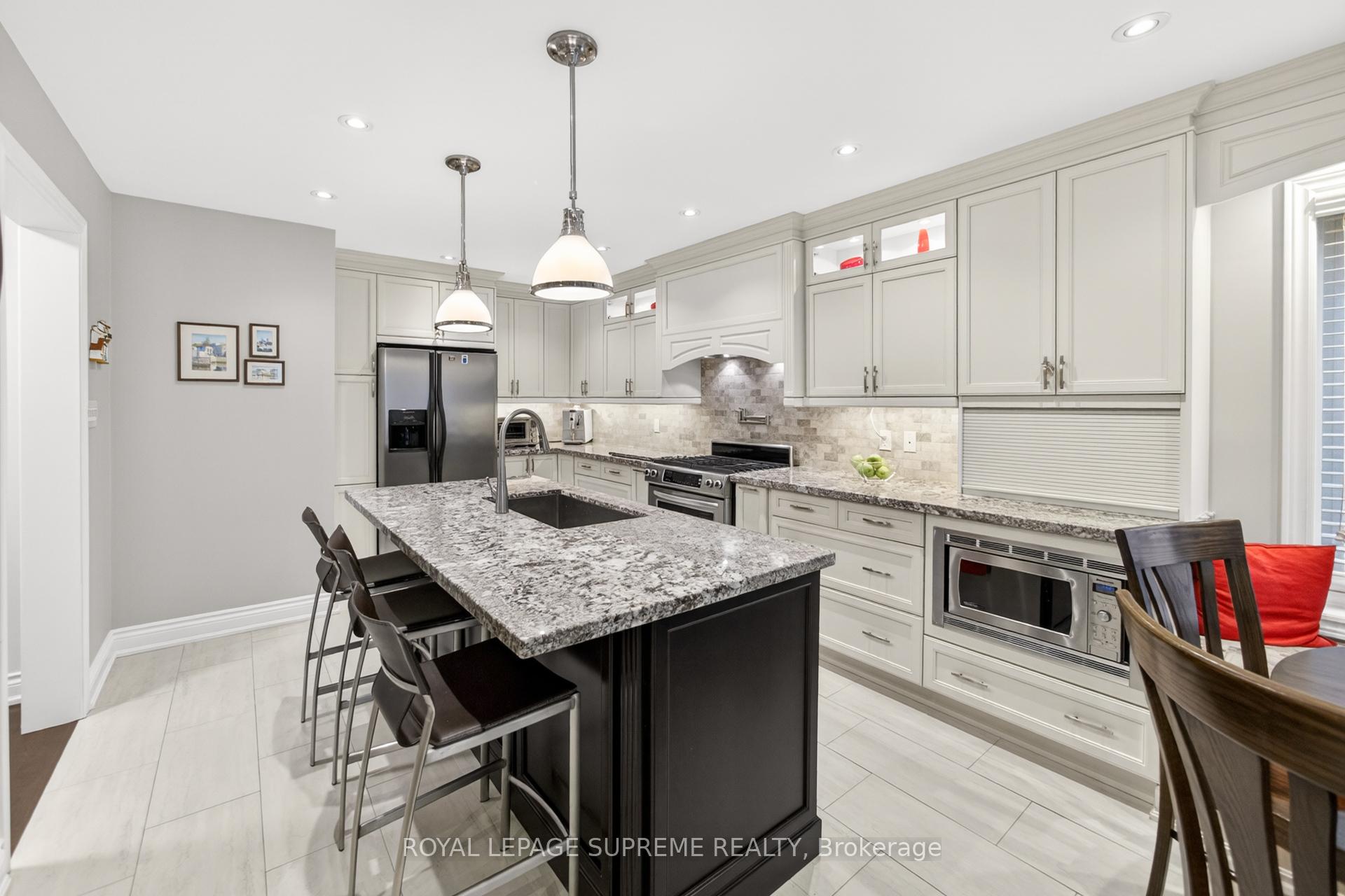 Photo 18 of 88 Empress Road, Vaughan, Maple — HOMEH