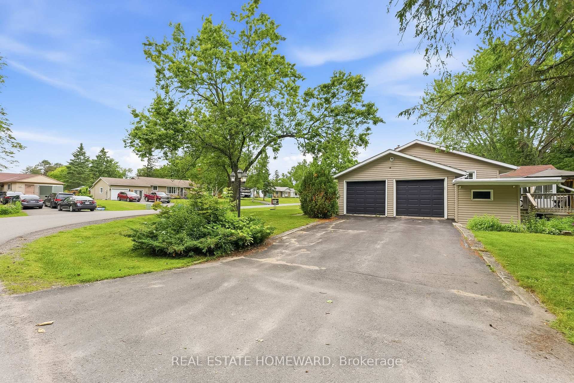 Photo 3 of 4 Wayne Crescent, Quinte West, Murray Ward — HOMEH