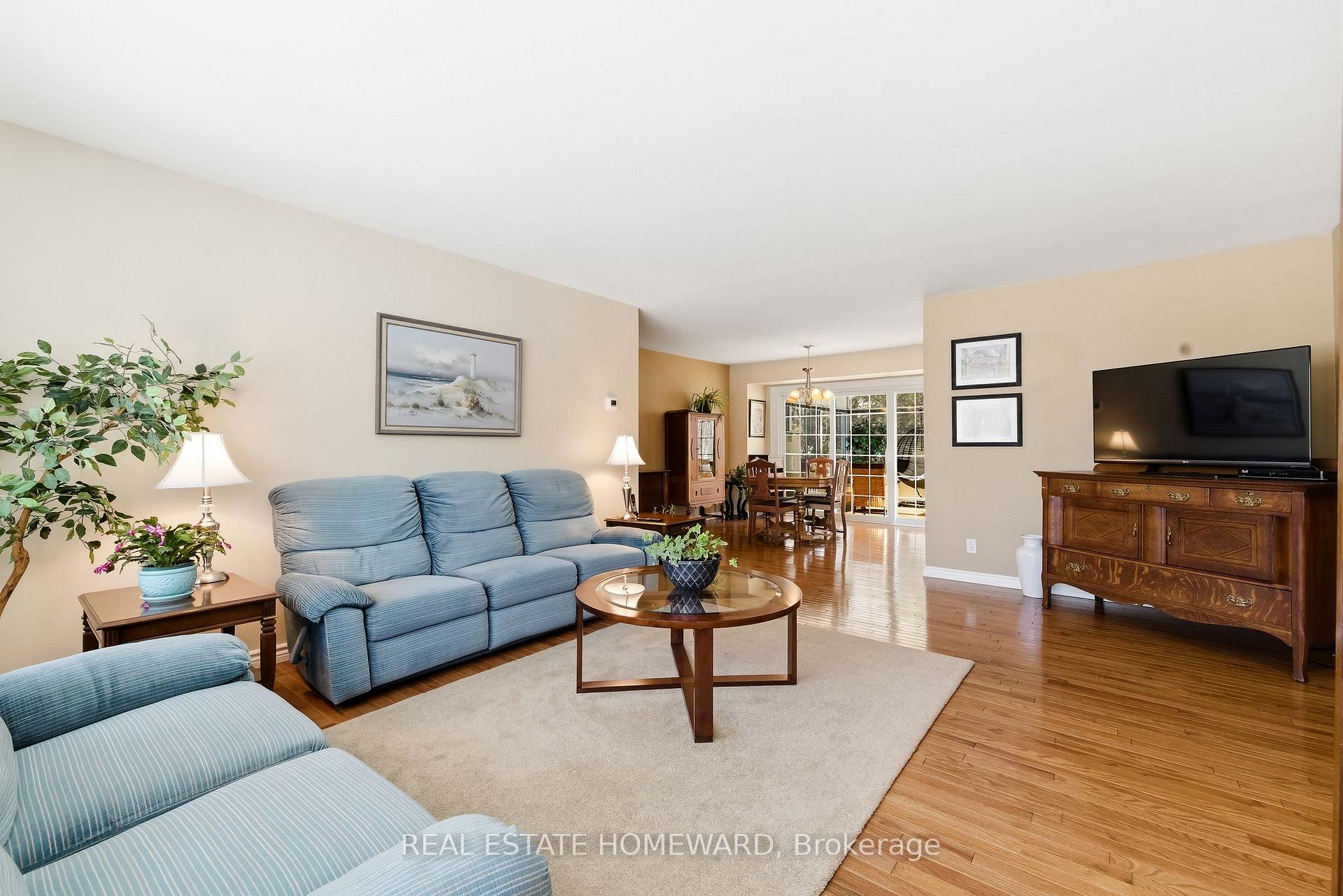 Photo 10 of 4 Wayne Crescent, Quinte West, Murray Ward — HOMEH
