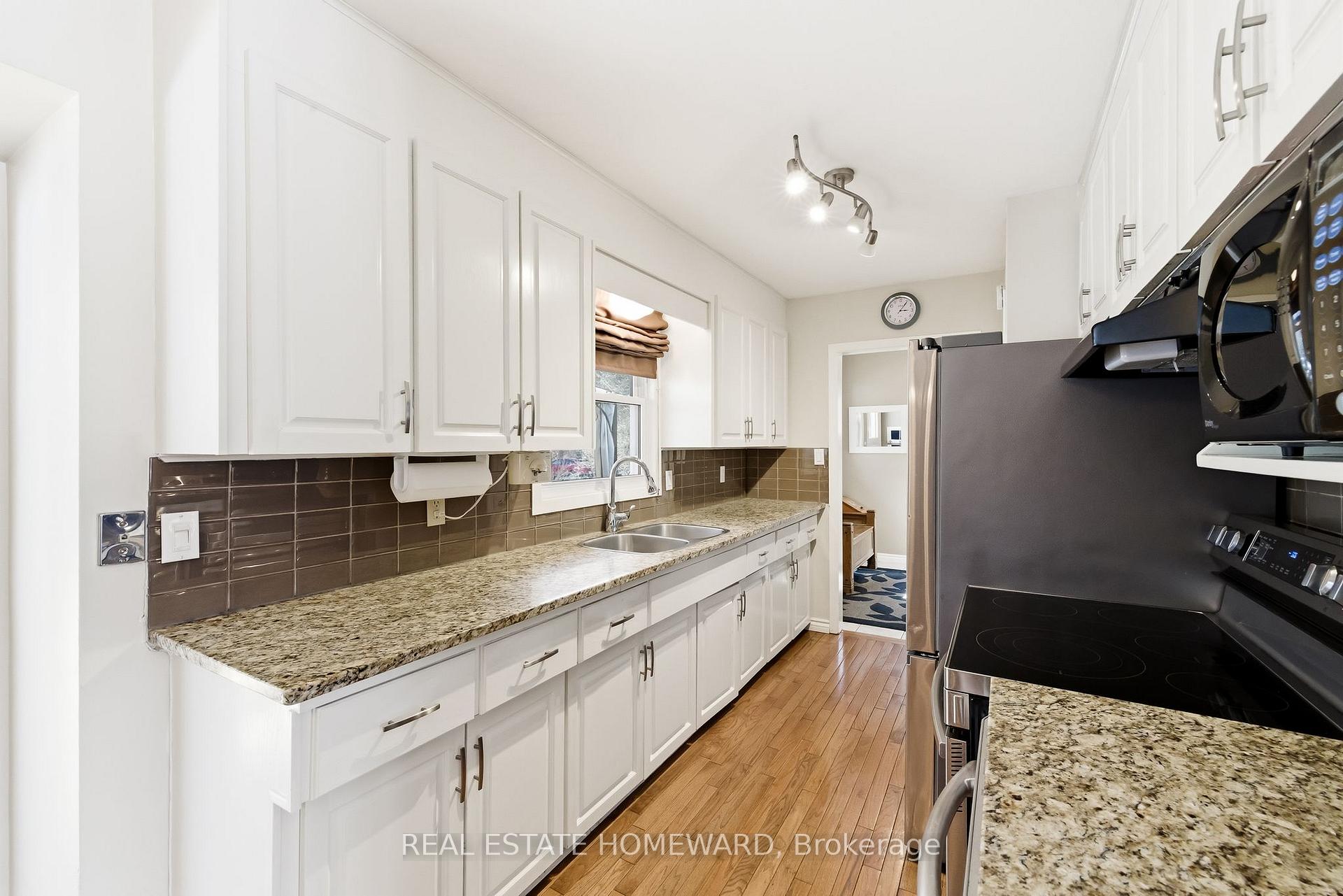 Photo 19 of 4 Wayne Crescent, Quinte West, Murray Ward — HOMEH