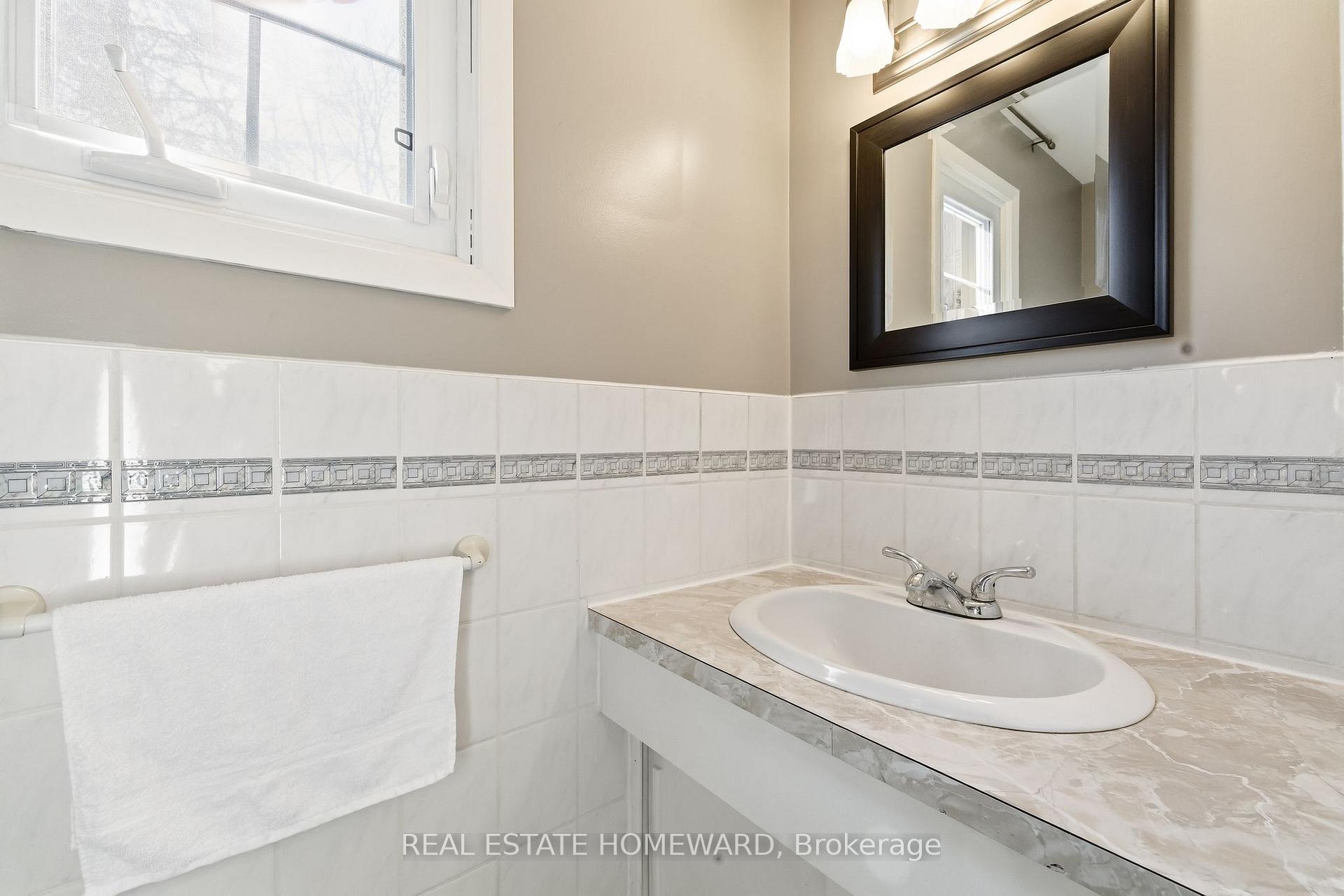 Photo 23 of 4 Wayne Crescent, Quinte West, Murray Ward — HOMEH