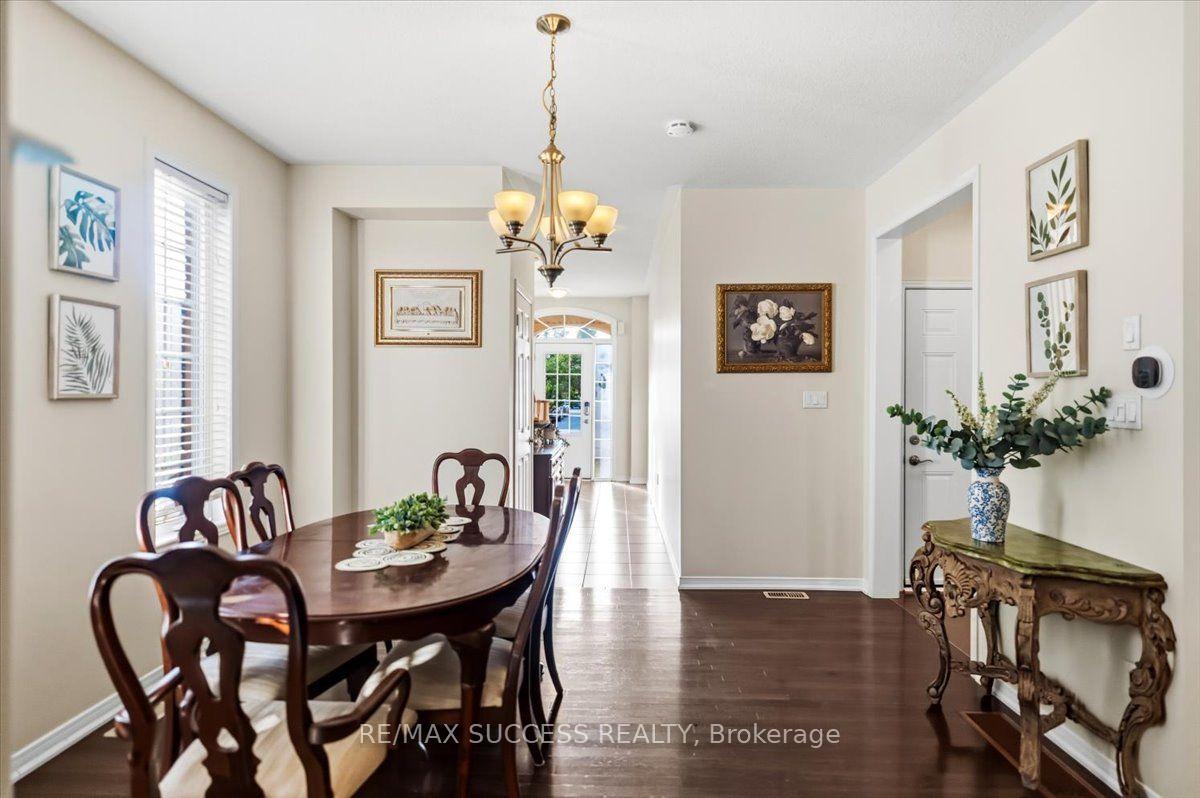 Photo 5 of 205 Nisbet Boulevard, Hamilton, Waterdown — HOMEH