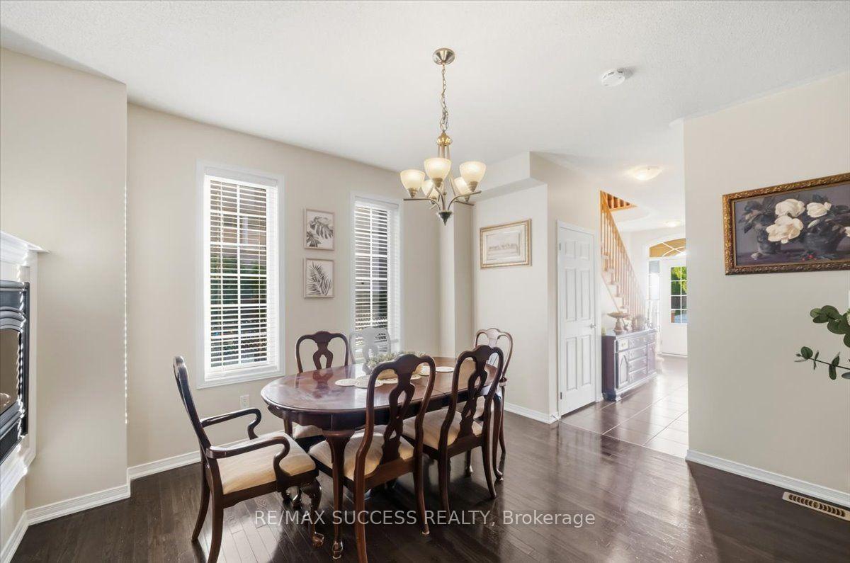 Photo 7 of 205 Nisbet Boulevard, Hamilton, Waterdown — HOMEH
