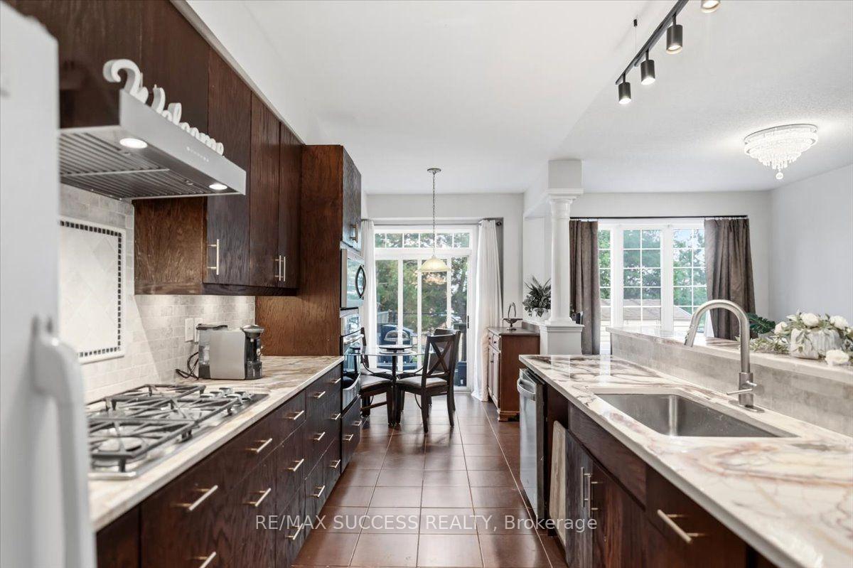 Photo 8 of 205 Nisbet Boulevard, Hamilton, Waterdown — HOMEH