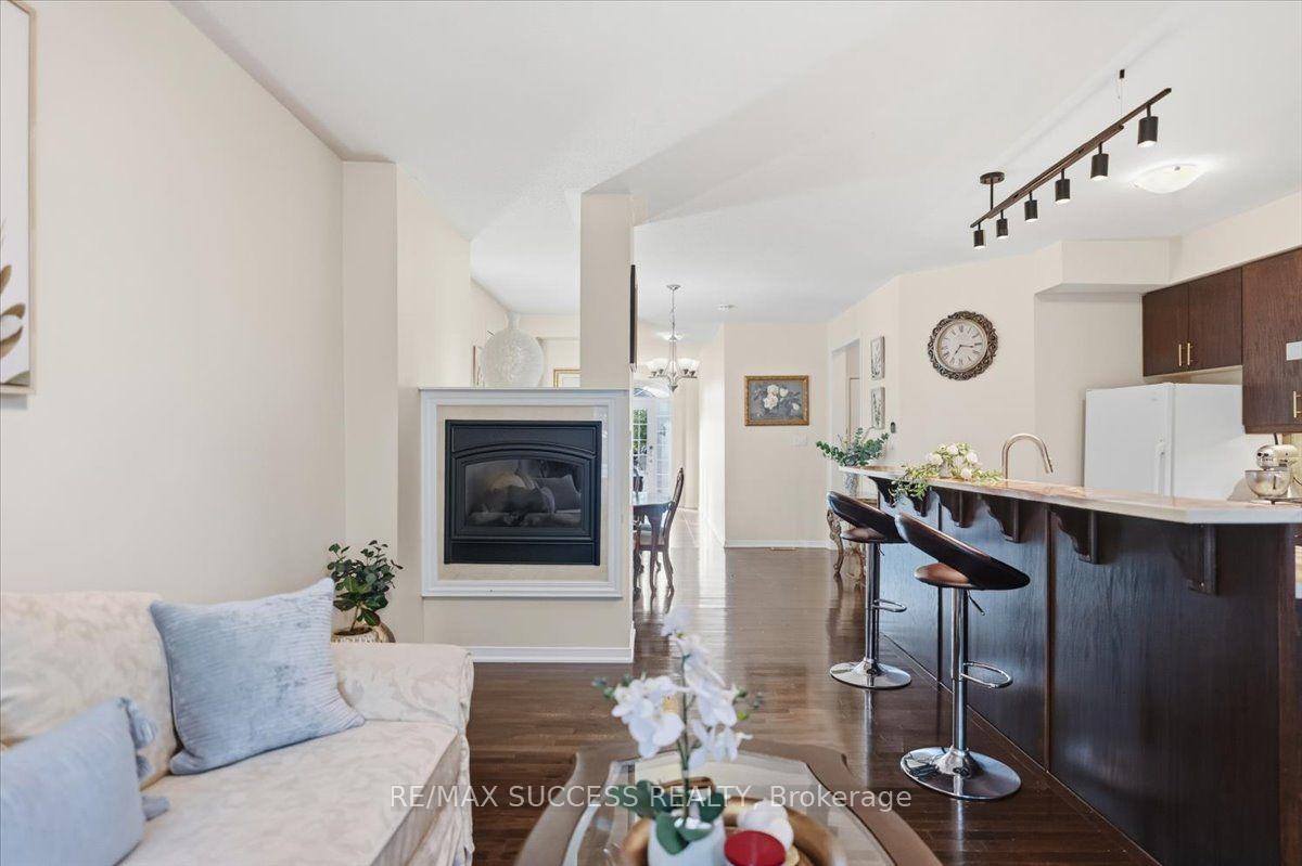 Photo 12 of 205 Nisbet Boulevard, Hamilton, Waterdown — HOMEH