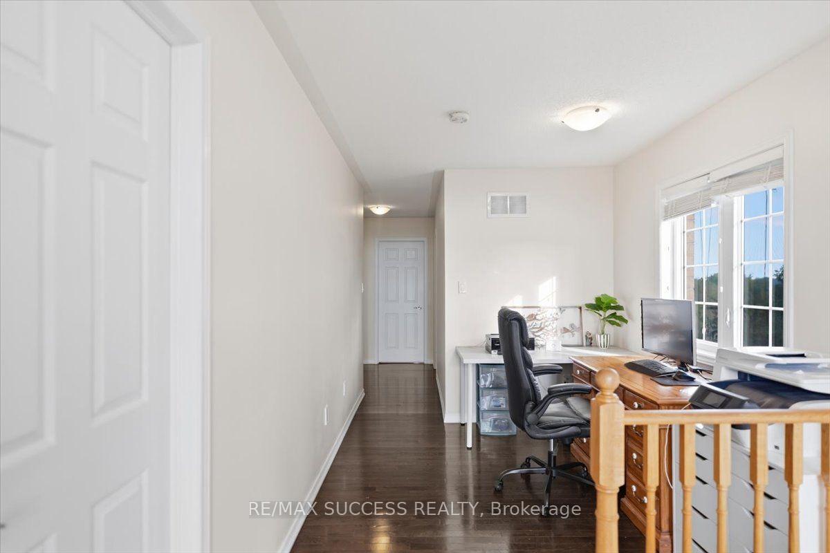 Photo 25 of 205 Nisbet Boulevard, Hamilton, Waterdown — HOMEH