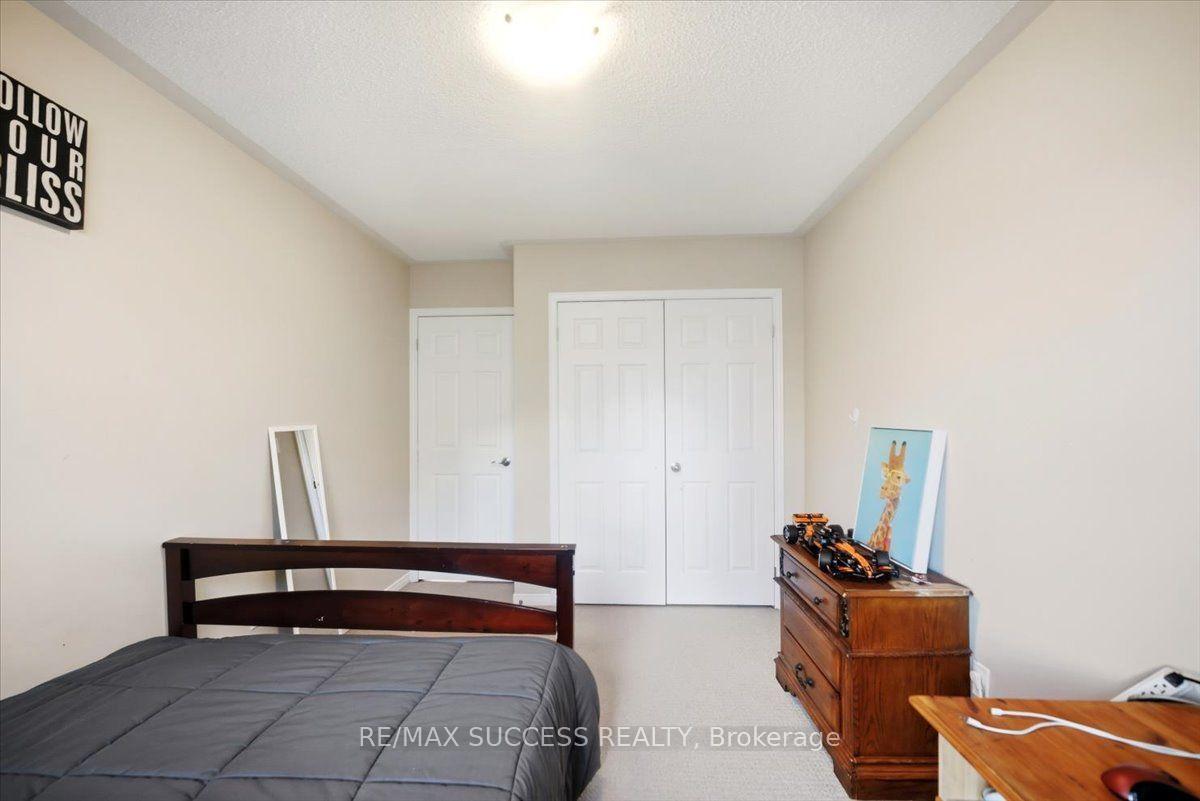 Photo 33 of 205 Nisbet Boulevard, Hamilton, Waterdown — HOMEH