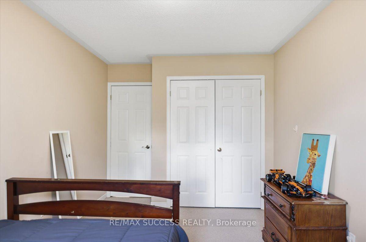 Photo 35 of 205 Nisbet Boulevard, Hamilton, Waterdown — HOMEH
