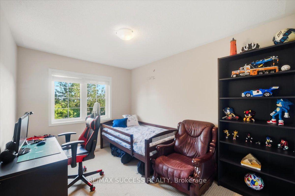 Photo 36 of 205 Nisbet Boulevard, Hamilton, Waterdown — HOMEH
