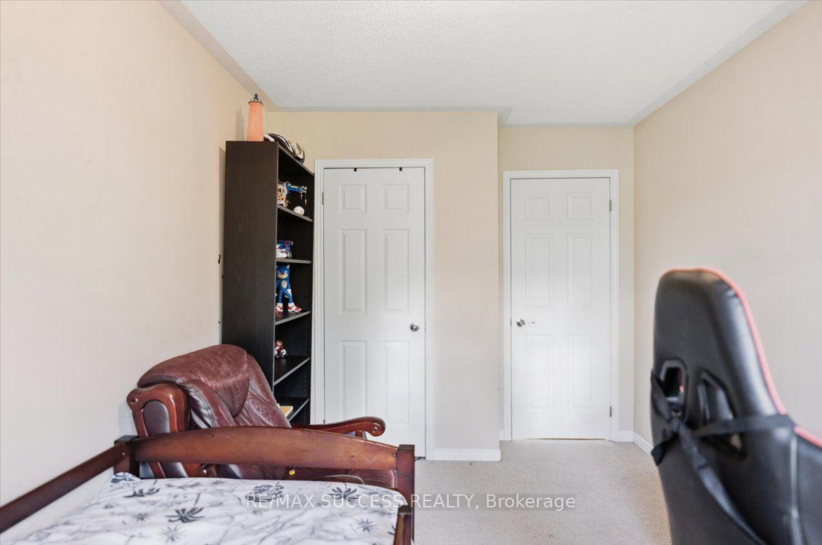 Photo 39 of 205 Nisbet Boulevard, Hamilton, Waterdown — HOMEH