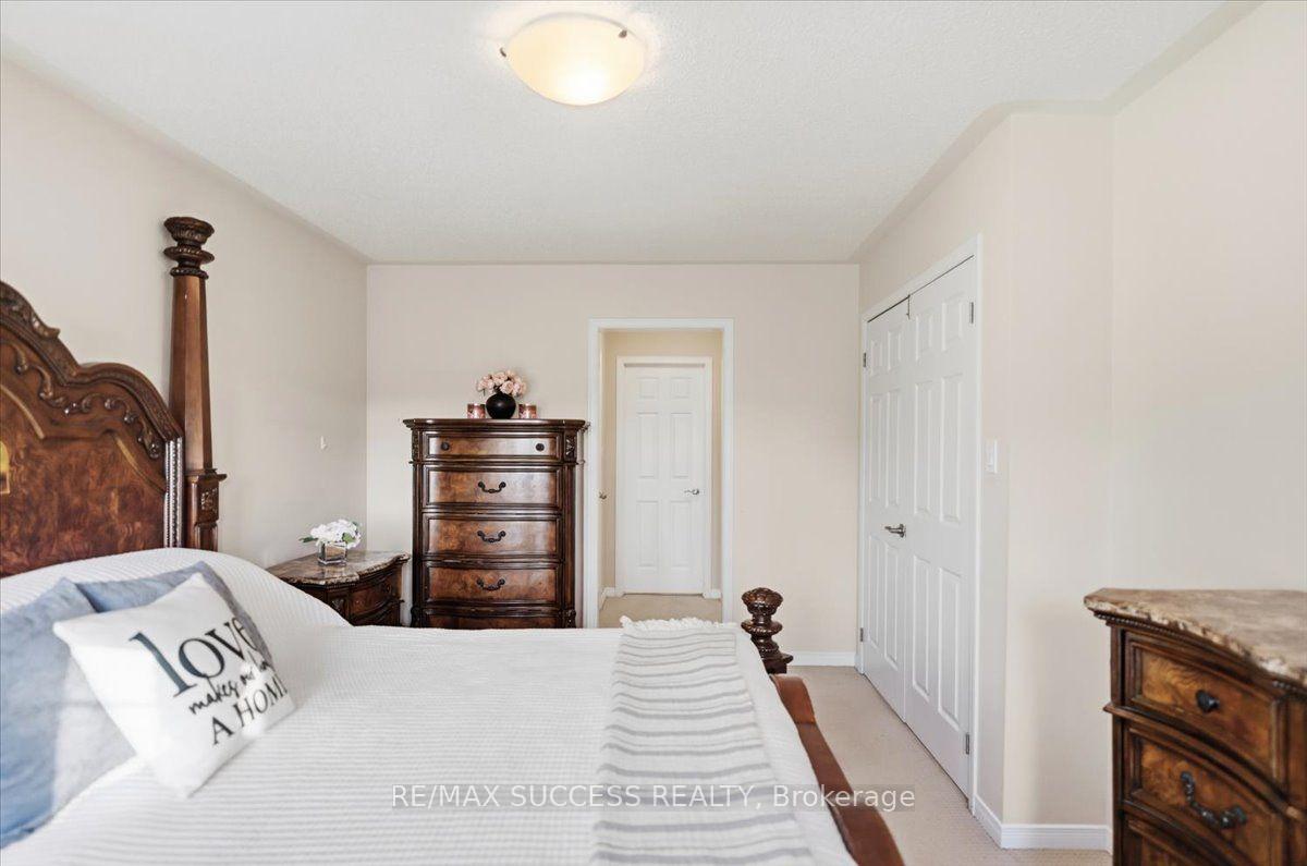 Photo 44 of 205 Nisbet Boulevard, Hamilton, Waterdown — HOMEH