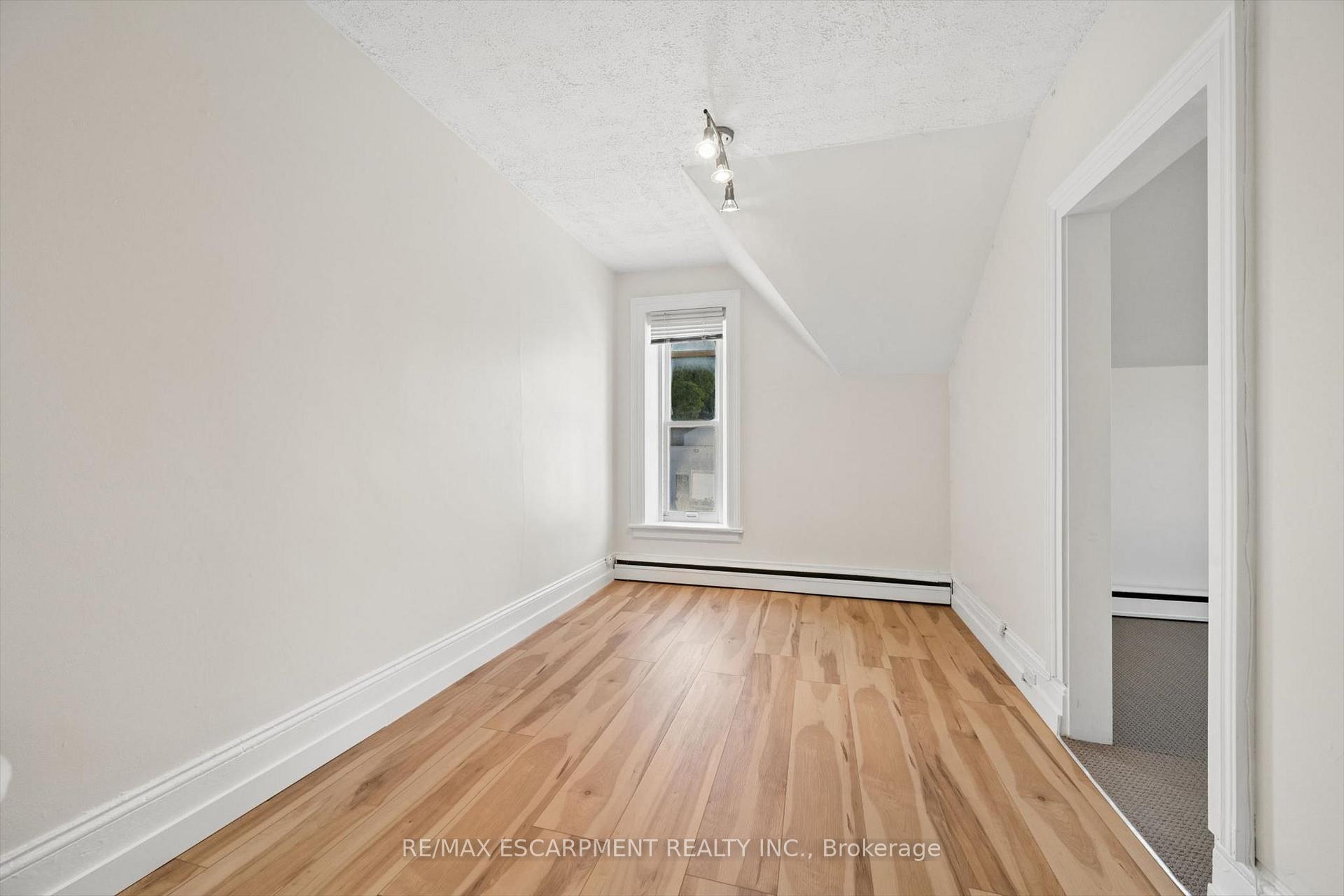Photo 8 of 38B Concession Street, Cambridge, East Galt — HOMEH